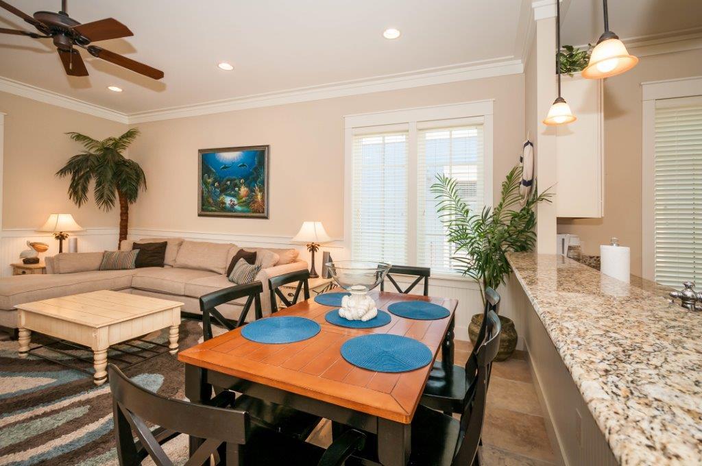 BUNGALOS AT SANDESTIN - Residential