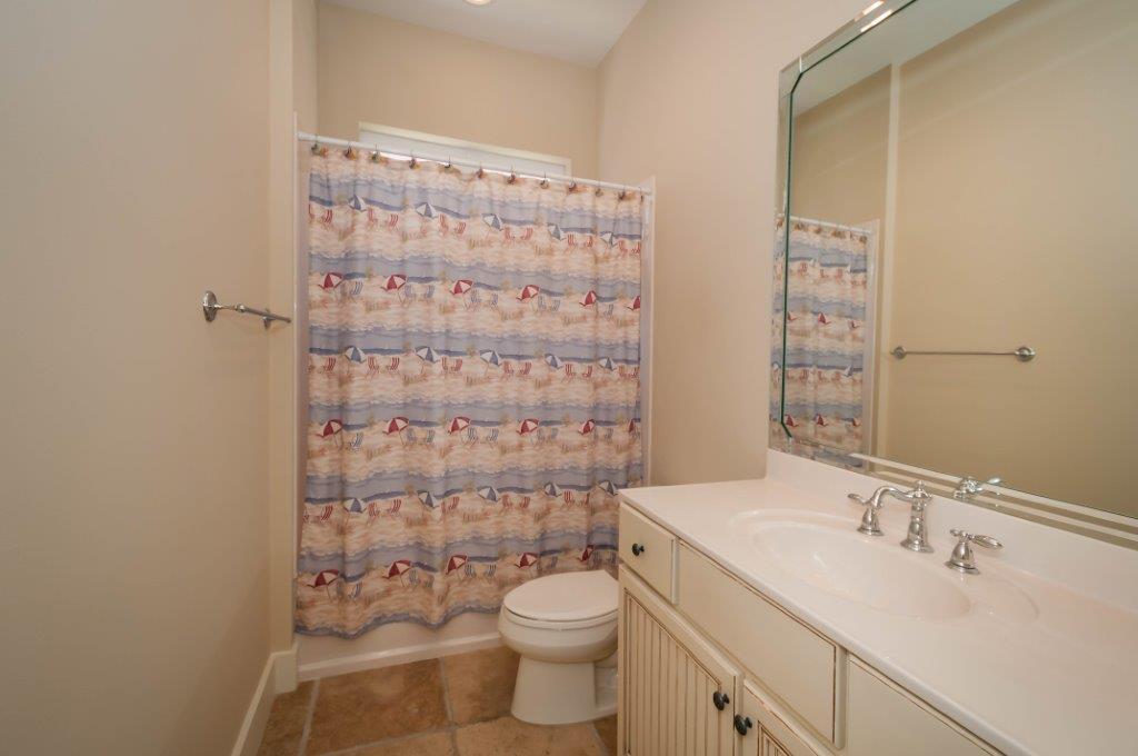 BUNGALOS AT SANDESTIN - Residential