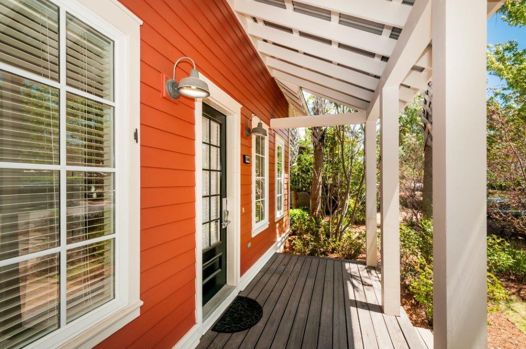 BUNGALOS AT SANDESTIN - Residential