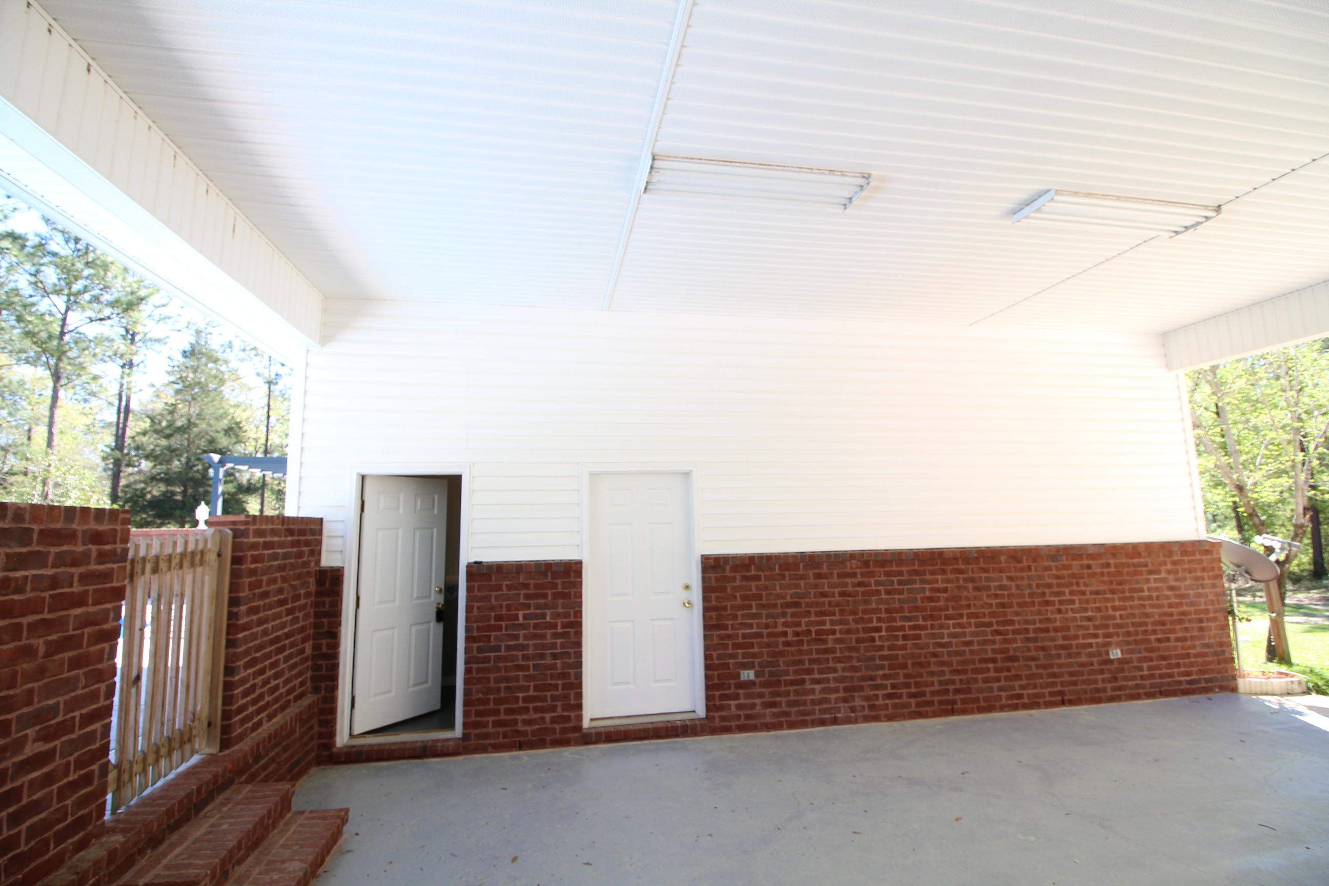 HILLTOP ACRES - Residential