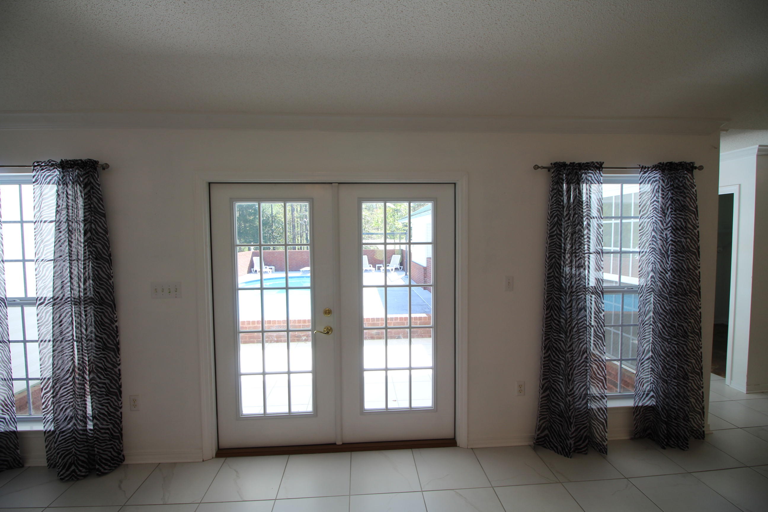 HILLTOP ACRES - Residential