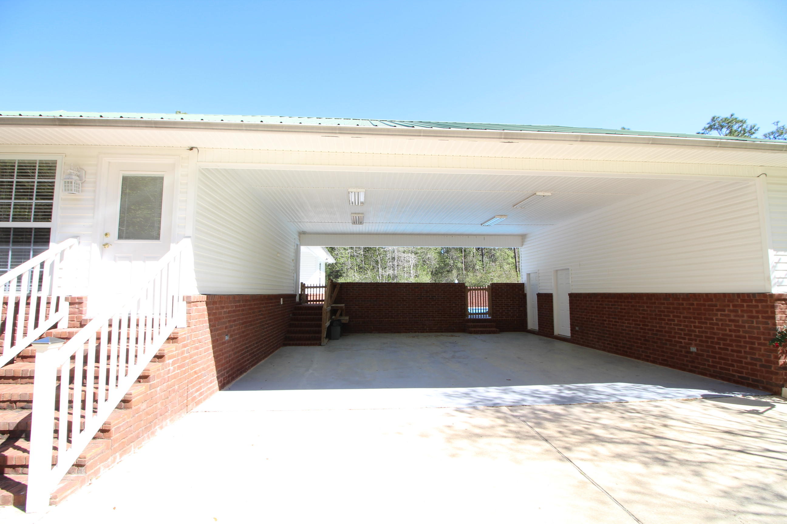 HILLTOP ACRES - Residential