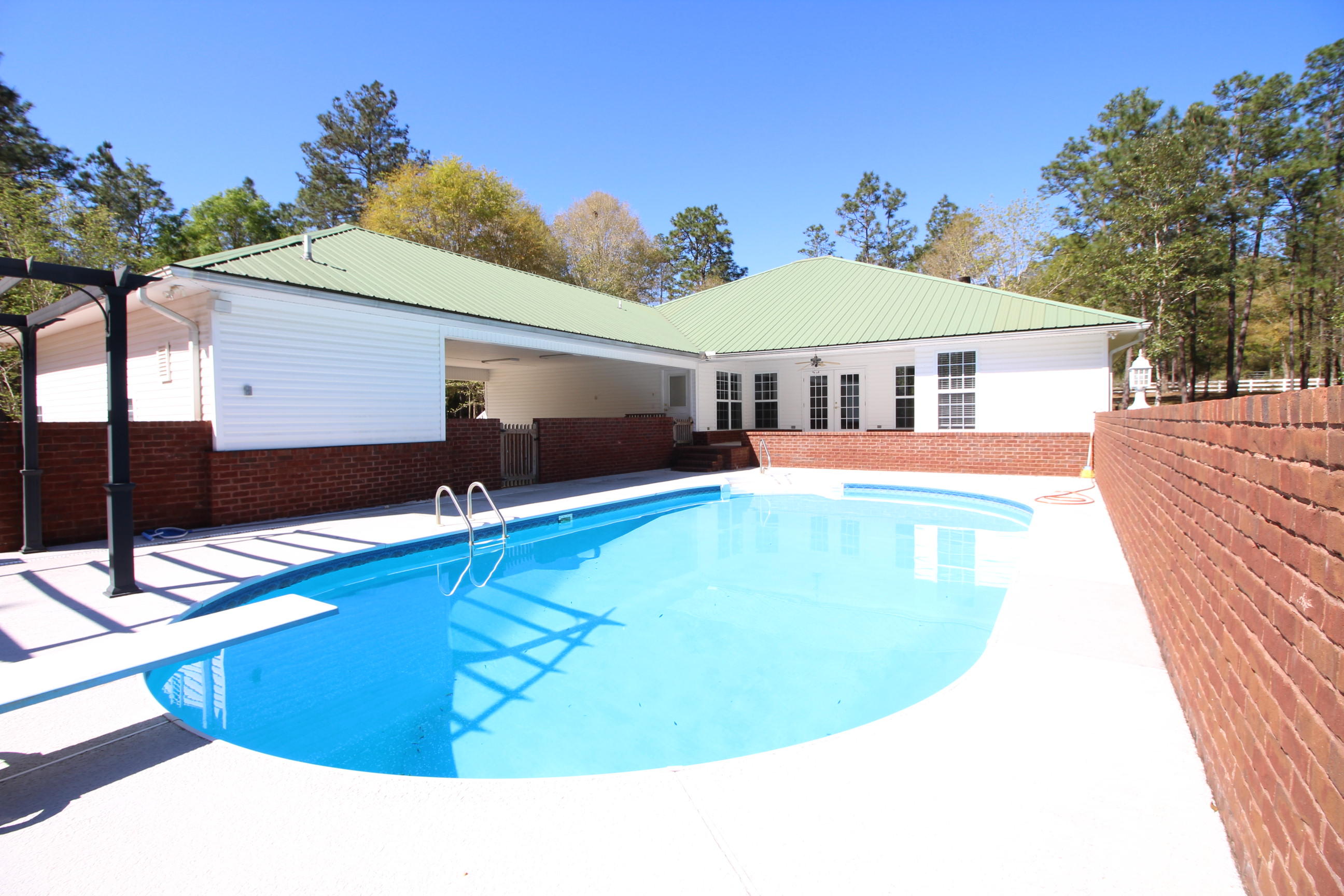 HILLTOP ACRES - Residential