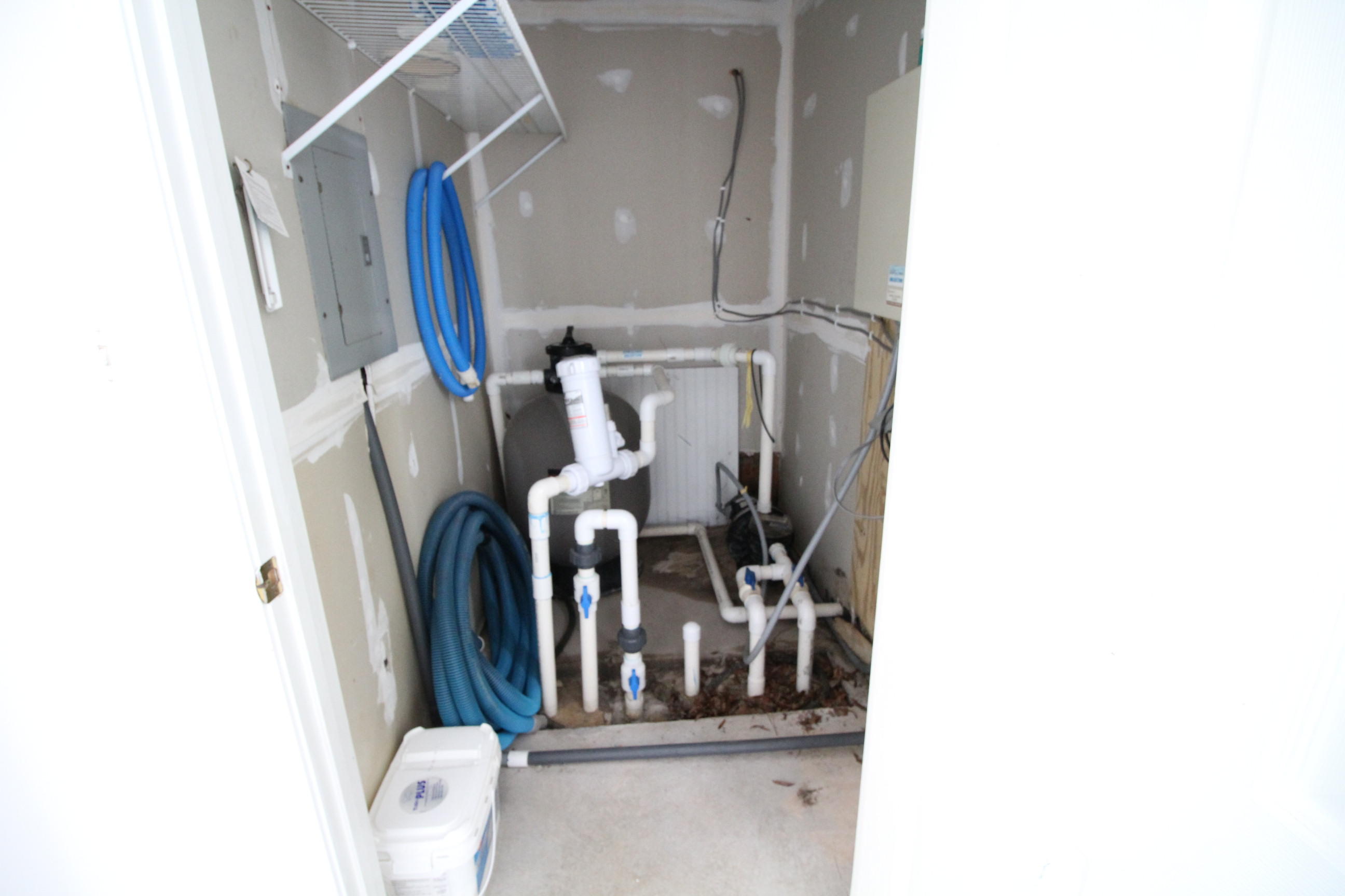 HILLTOP ACRES - Residential