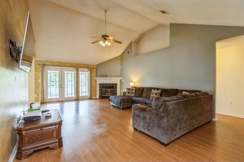 RIVERCHASE S/D PH 2 - Residential