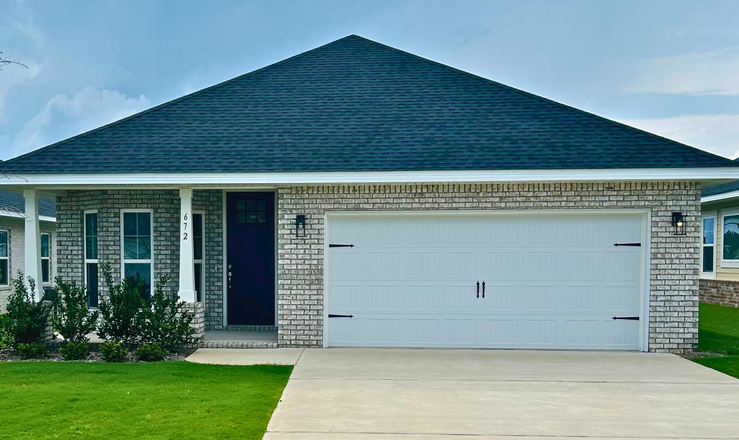 THE BLUFFS AT LAFAYETTE - Residential
