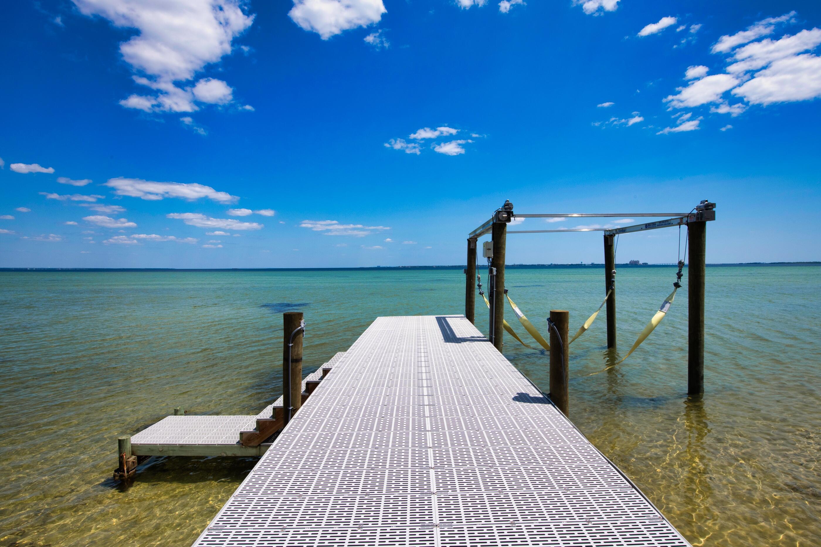 LAKE LORRAINE ESTATES - Residential