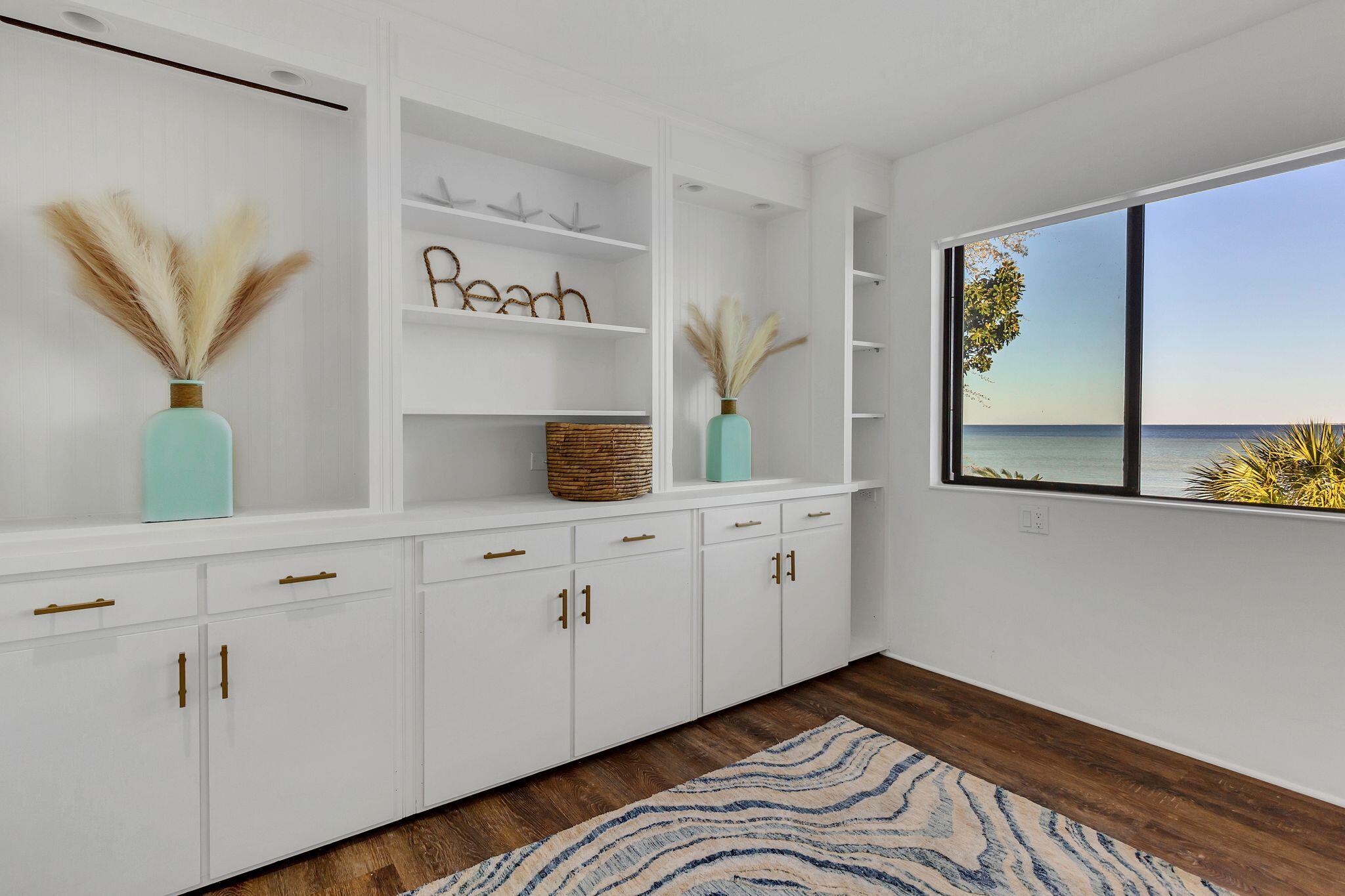 LAKE LORRAINE ESTATES - Residential