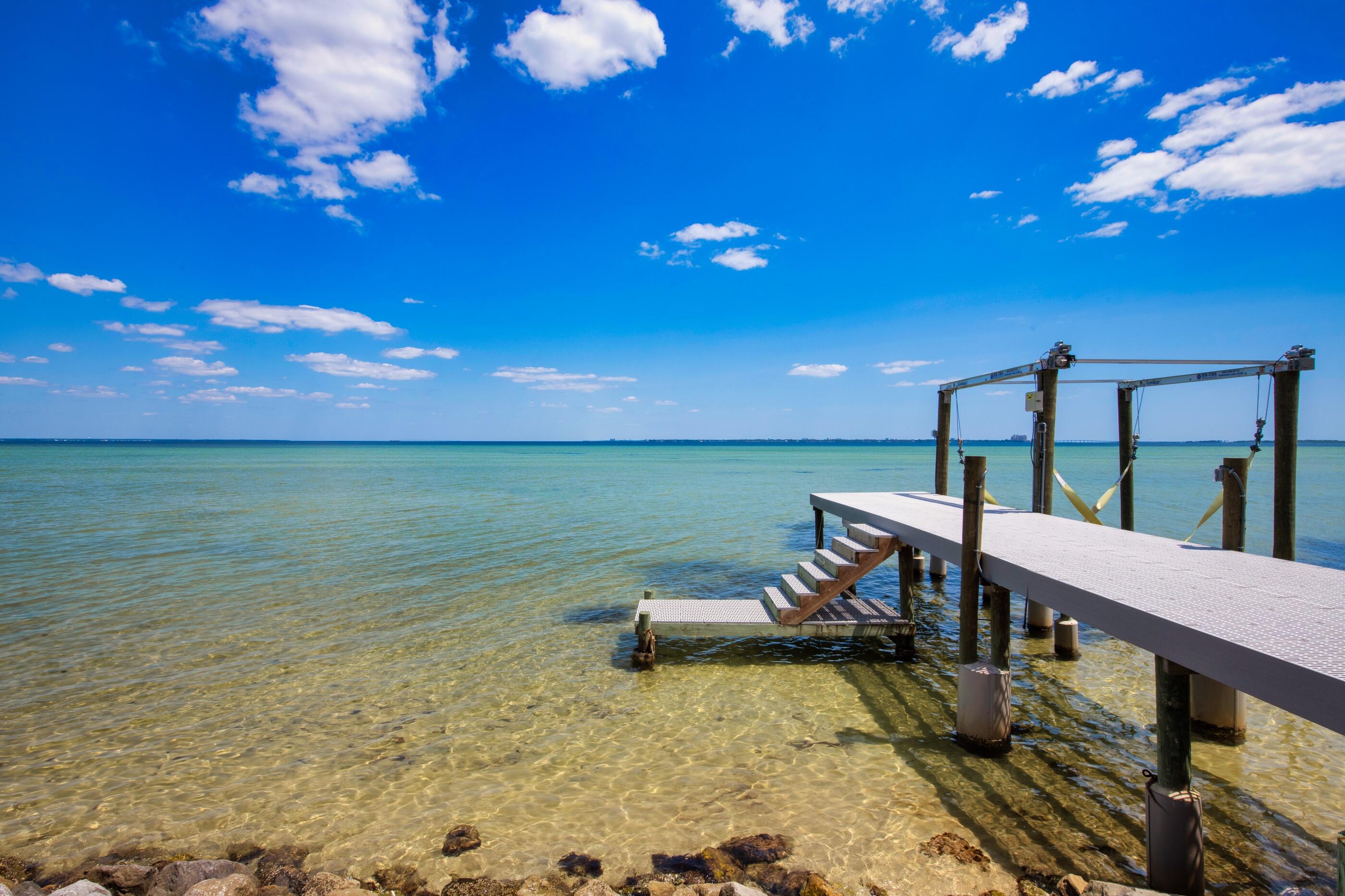 LAKE LORRAINE ESTATES - Residential