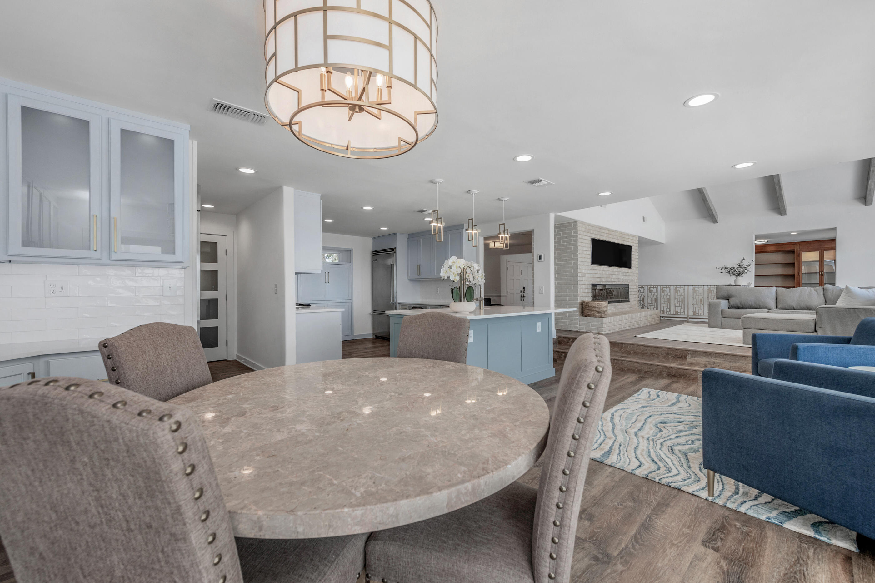 LAKE LORRAINE ESTATES - Residential