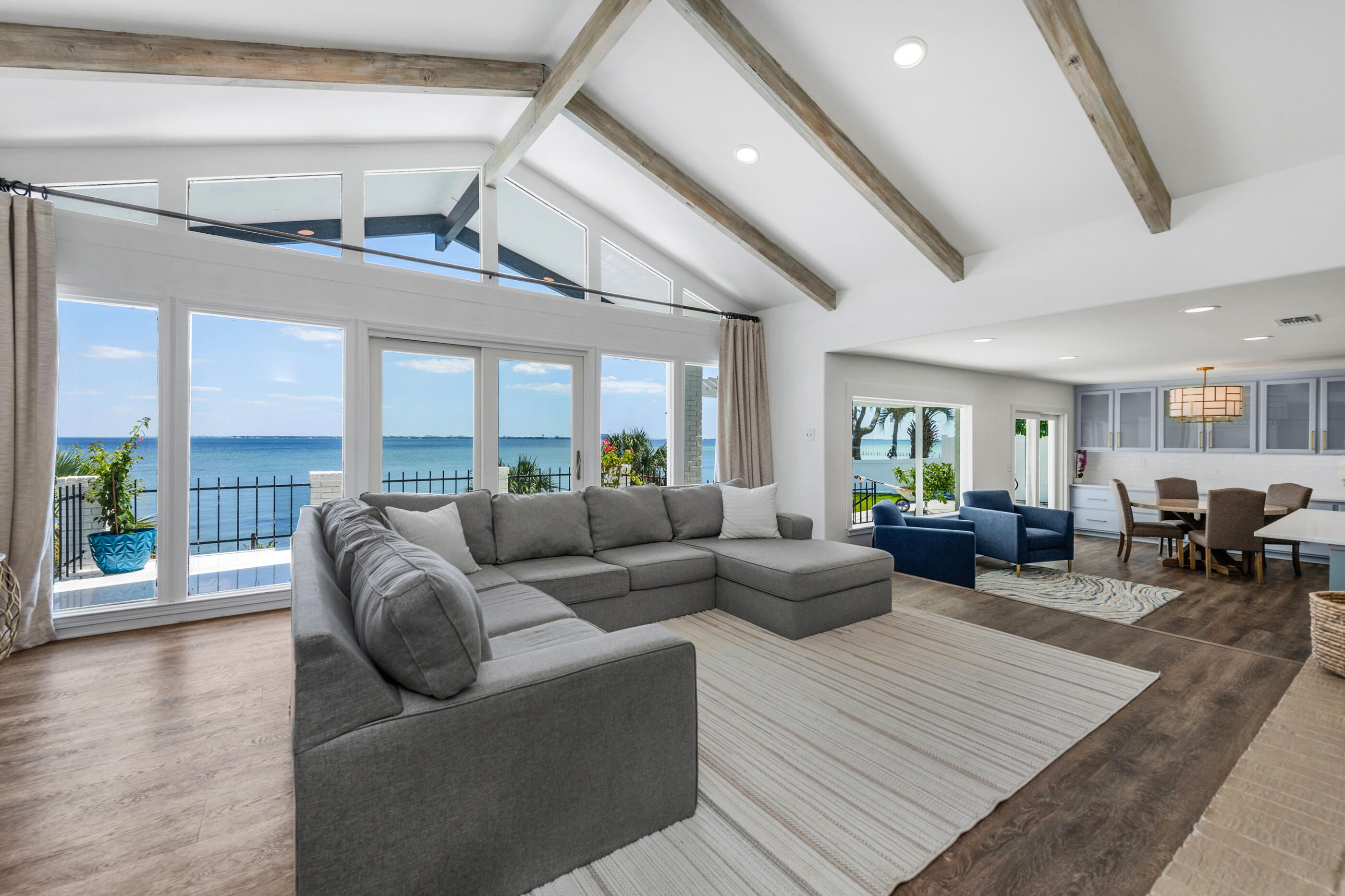 LAKE LORRAINE ESTATES - Residential