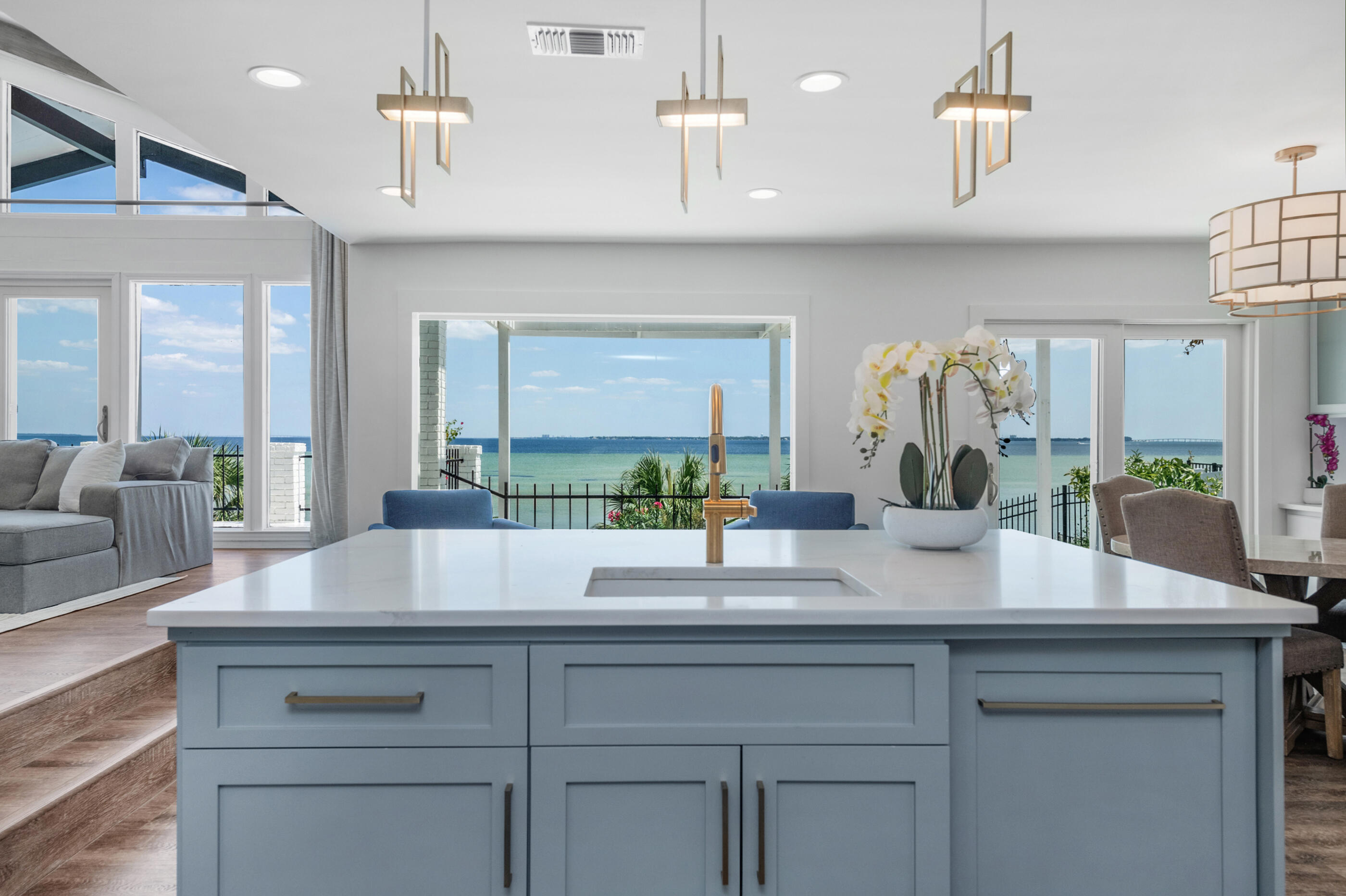 LAKE LORRAINE ESTATES - Residential