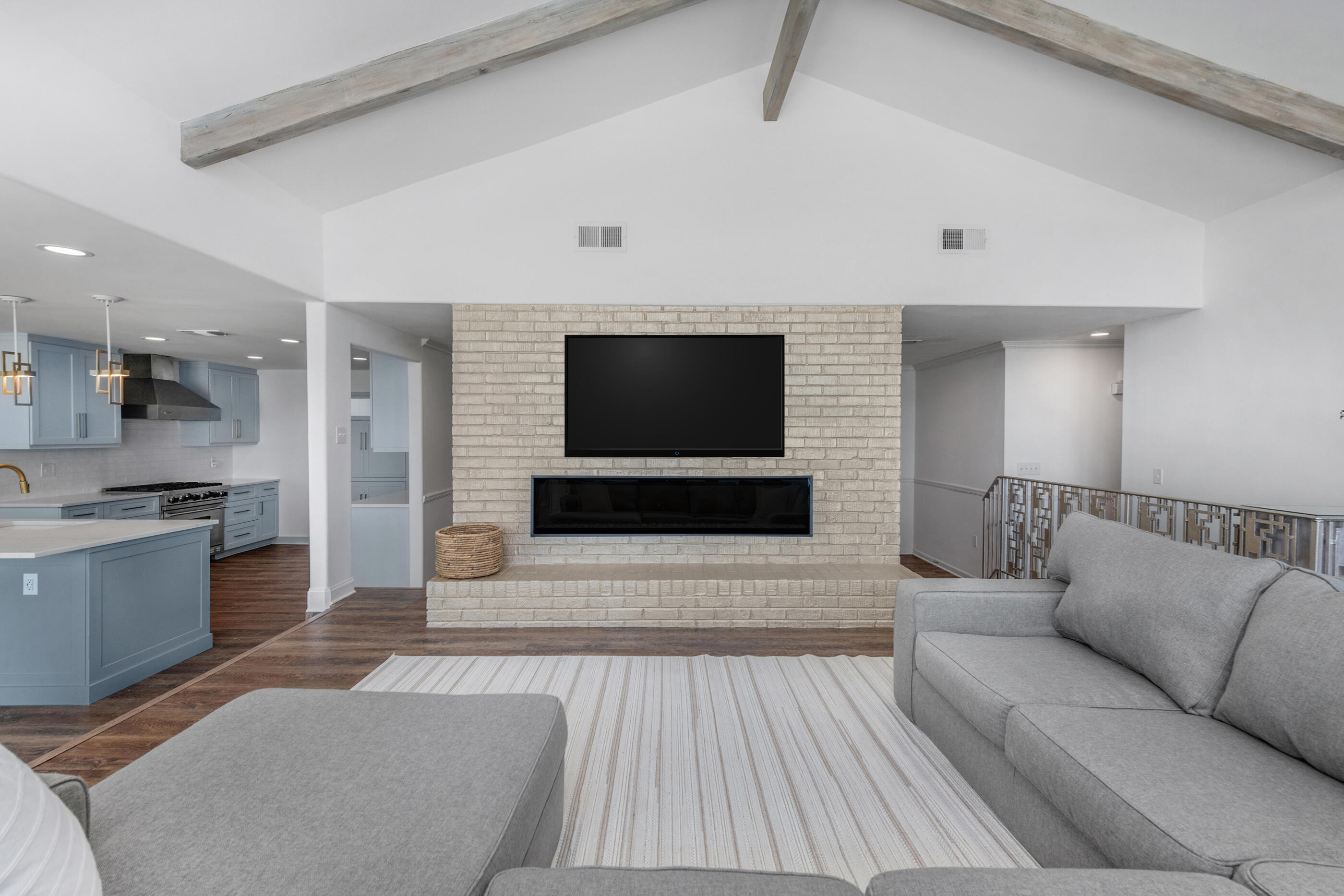 LAKE LORRAINE ESTATES - Residential