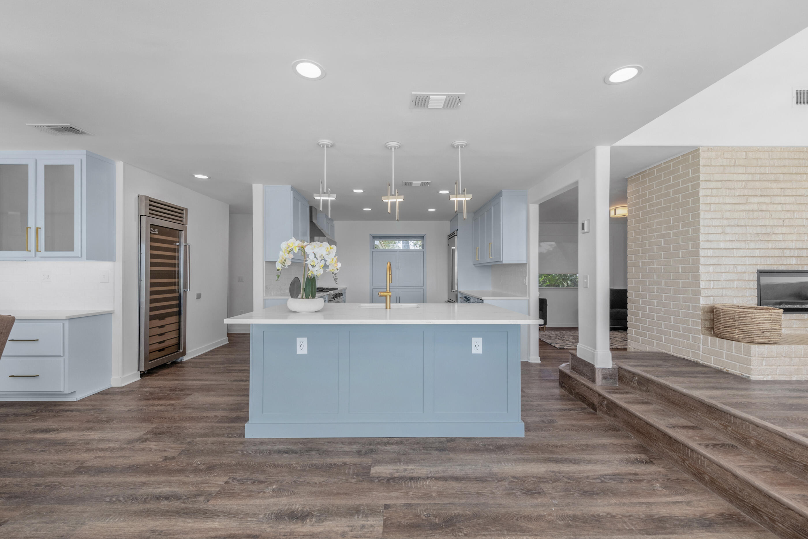 LAKE LORRAINE ESTATES - Residential