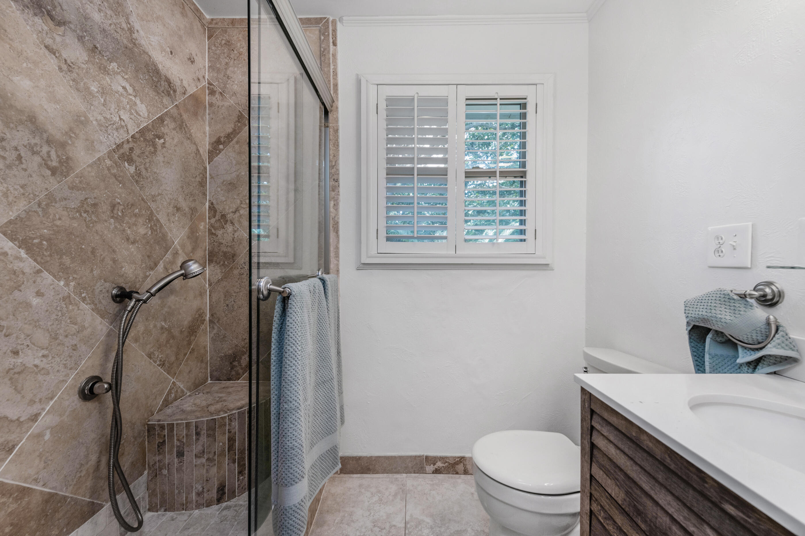 LAKE LORRAINE ESTATES - Residential