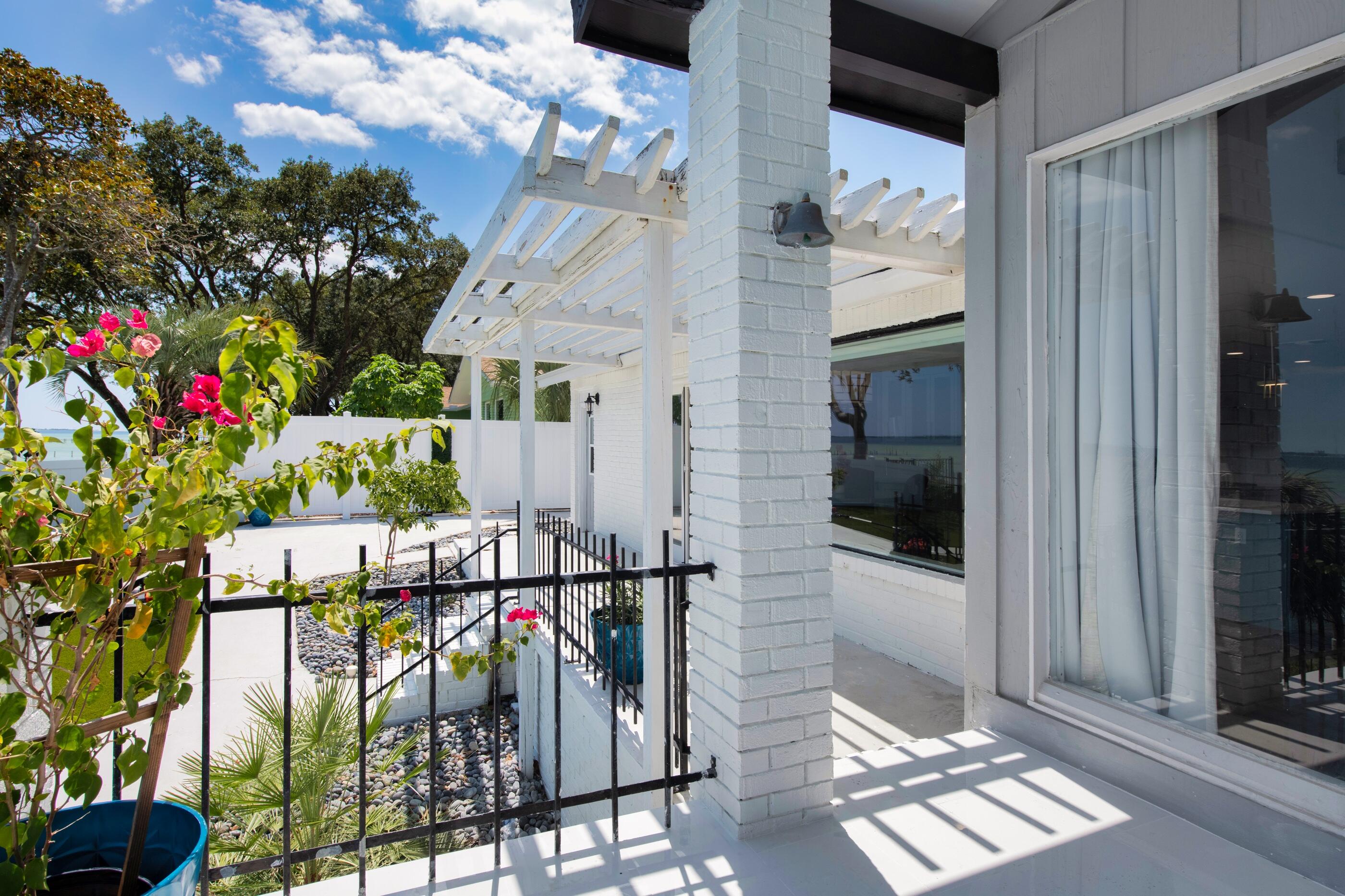 LAKE LORRAINE ESTATES - Residential