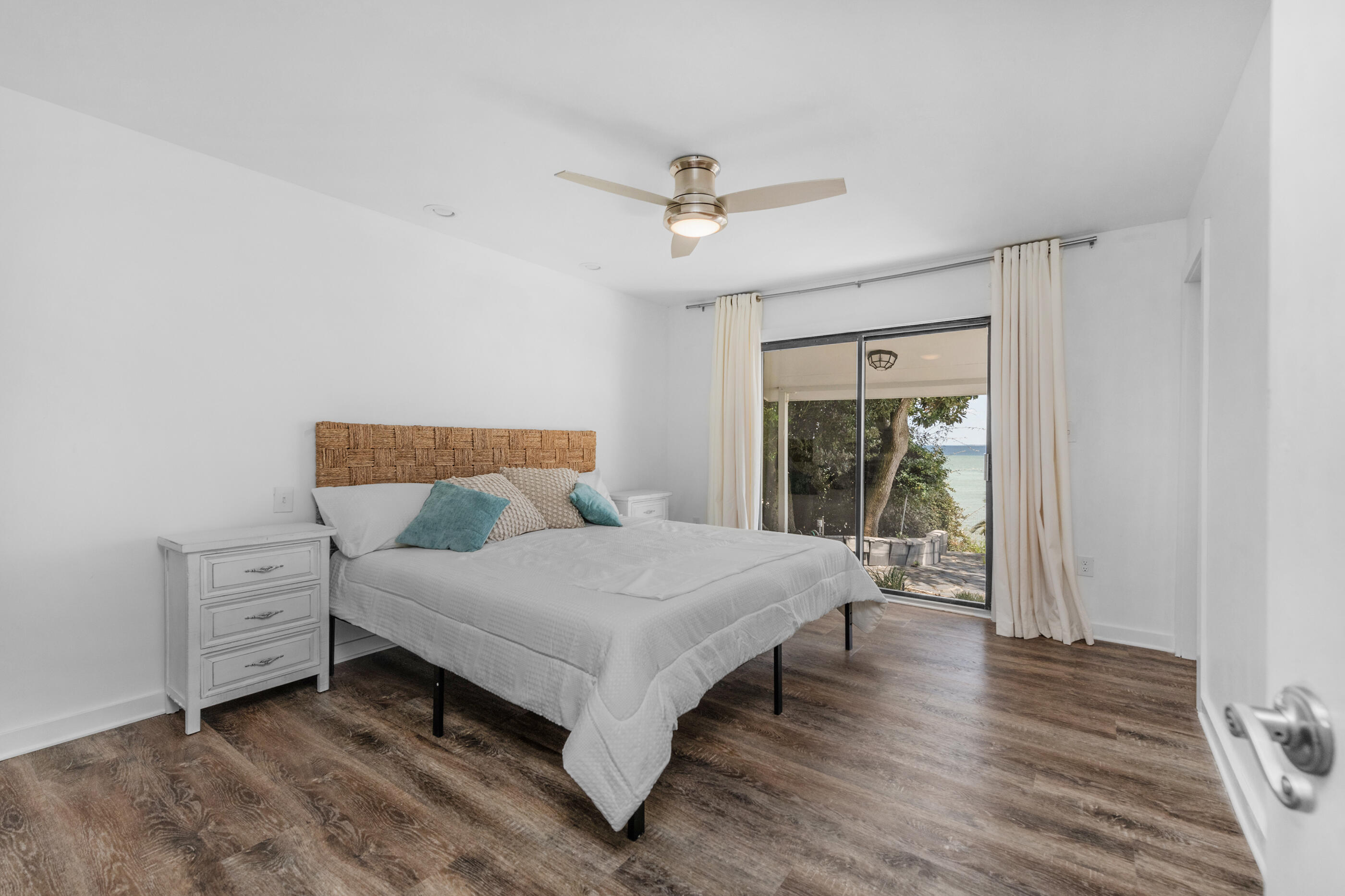 LAKE LORRAINE ESTATES - Residential