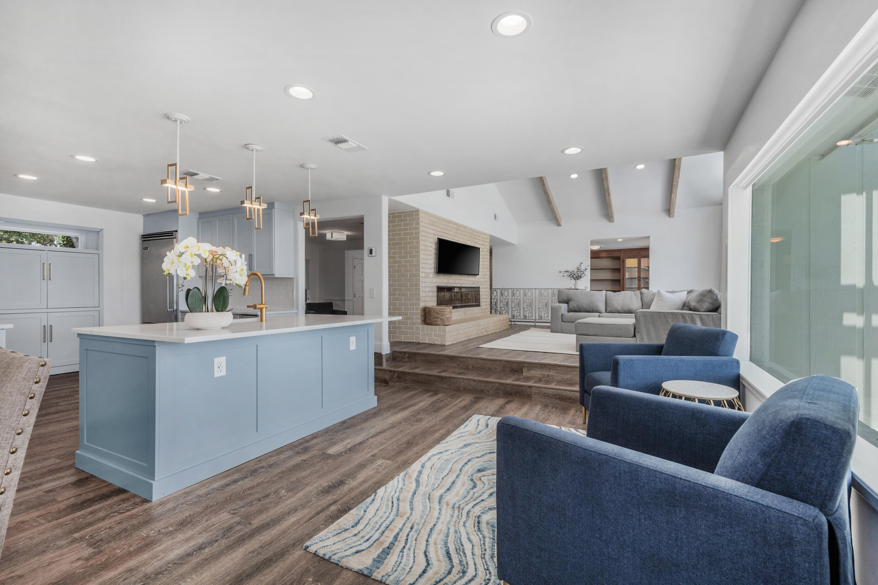 LAKE LORRAINE ESTATES - Residential