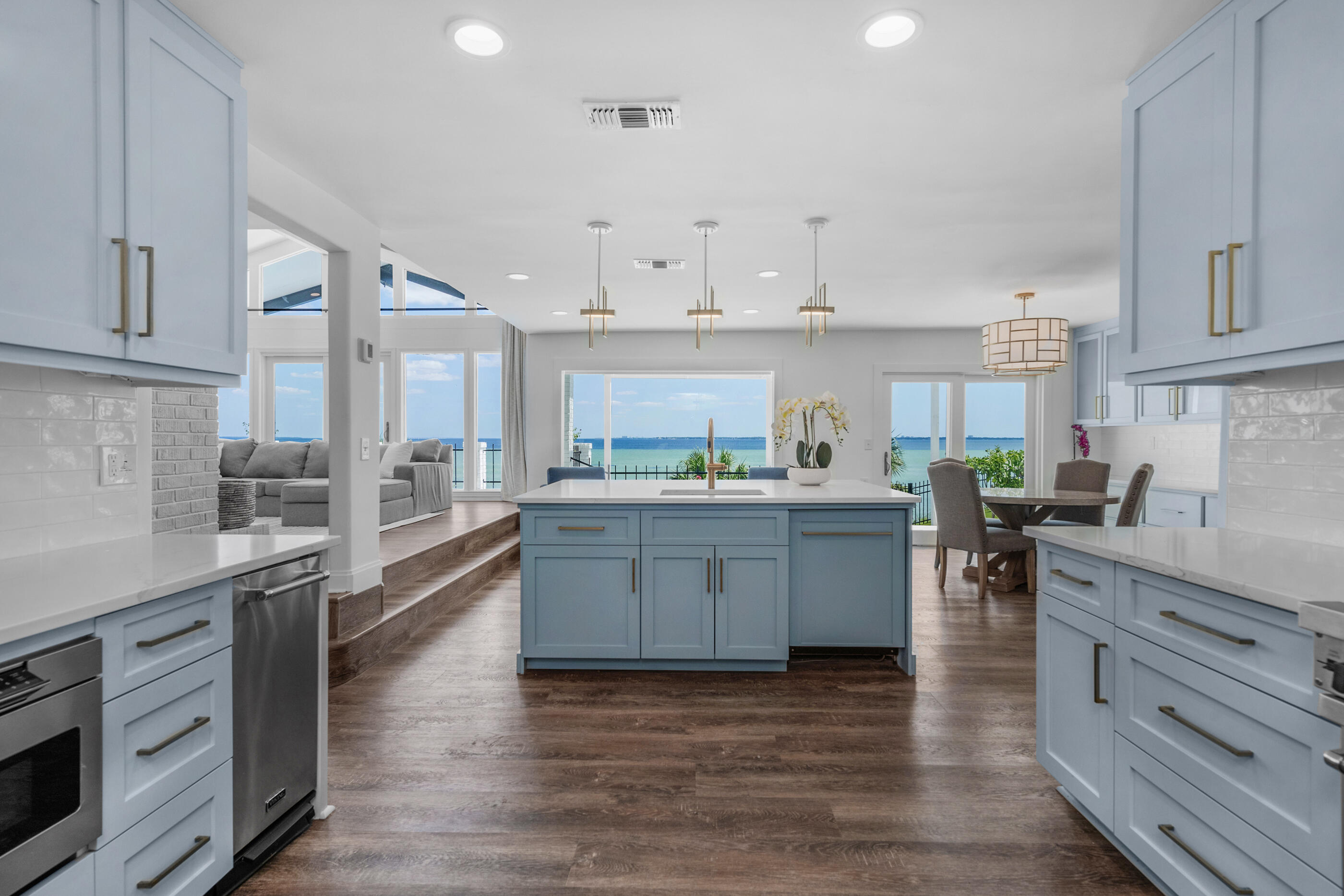 LAKE LORRAINE ESTATES - Residential