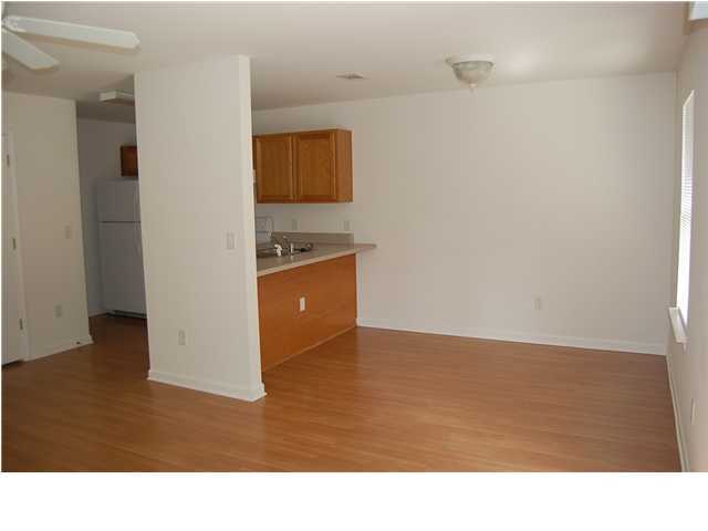 BAYWOOD T/H - Residential Lease