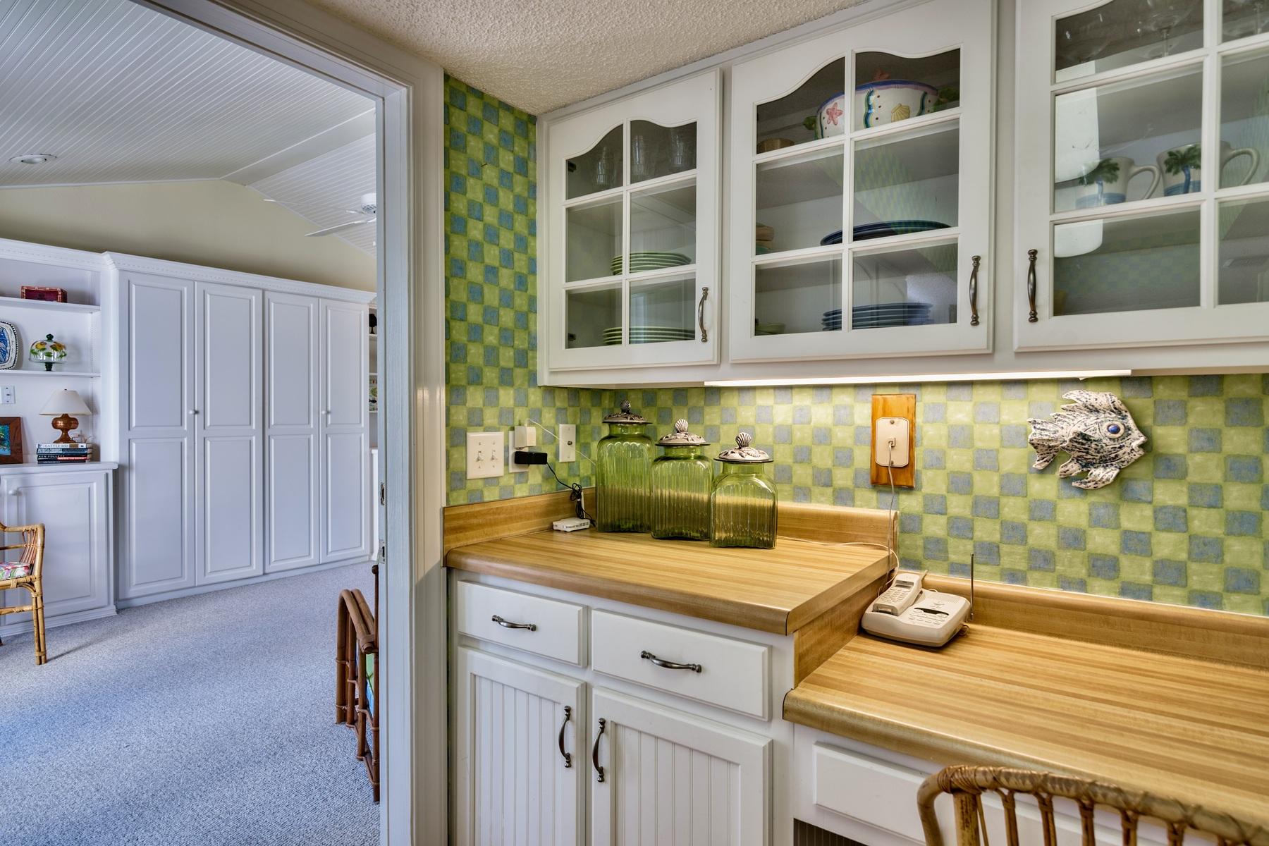 BAYOU VILLAGE CONDO PH 2 - Residential