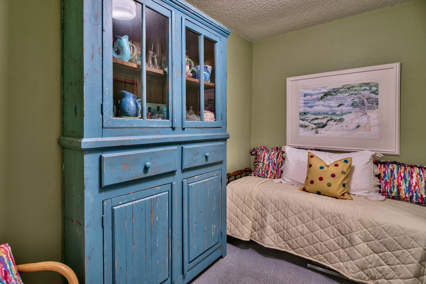 BAYOU VILLAGE CONDO PH 2 - Residential