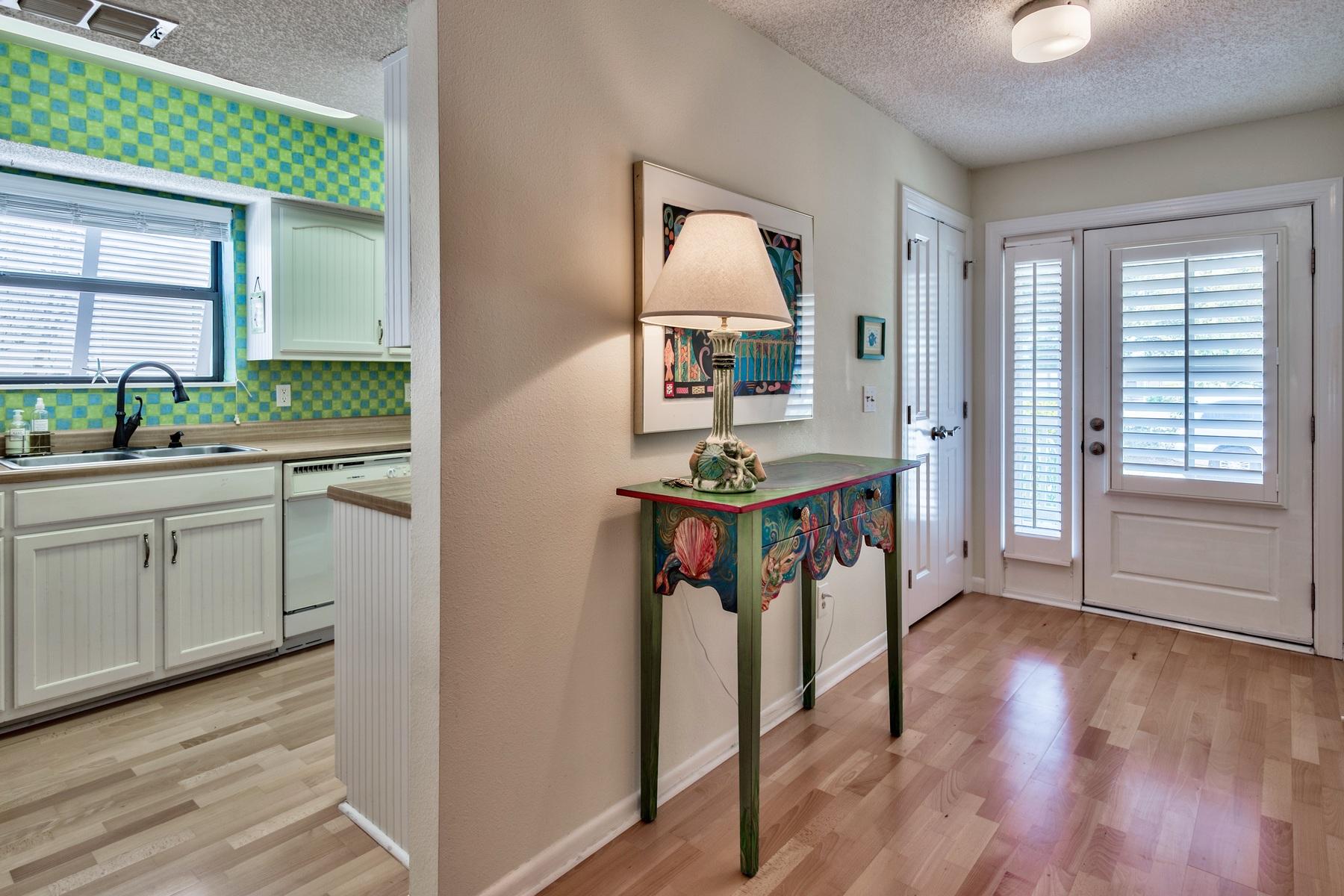 BAYOU VILLAGE CONDO PH 2 - Residential