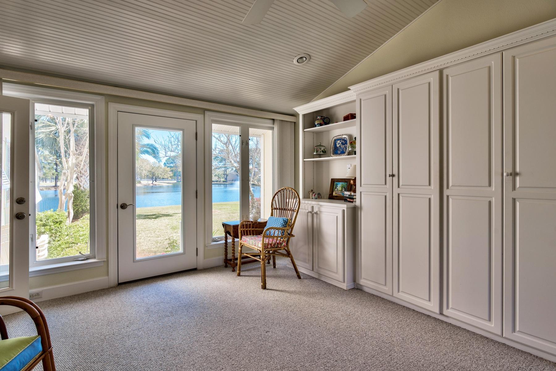 BAYOU VILLAGE CONDO PH 2 - Residential