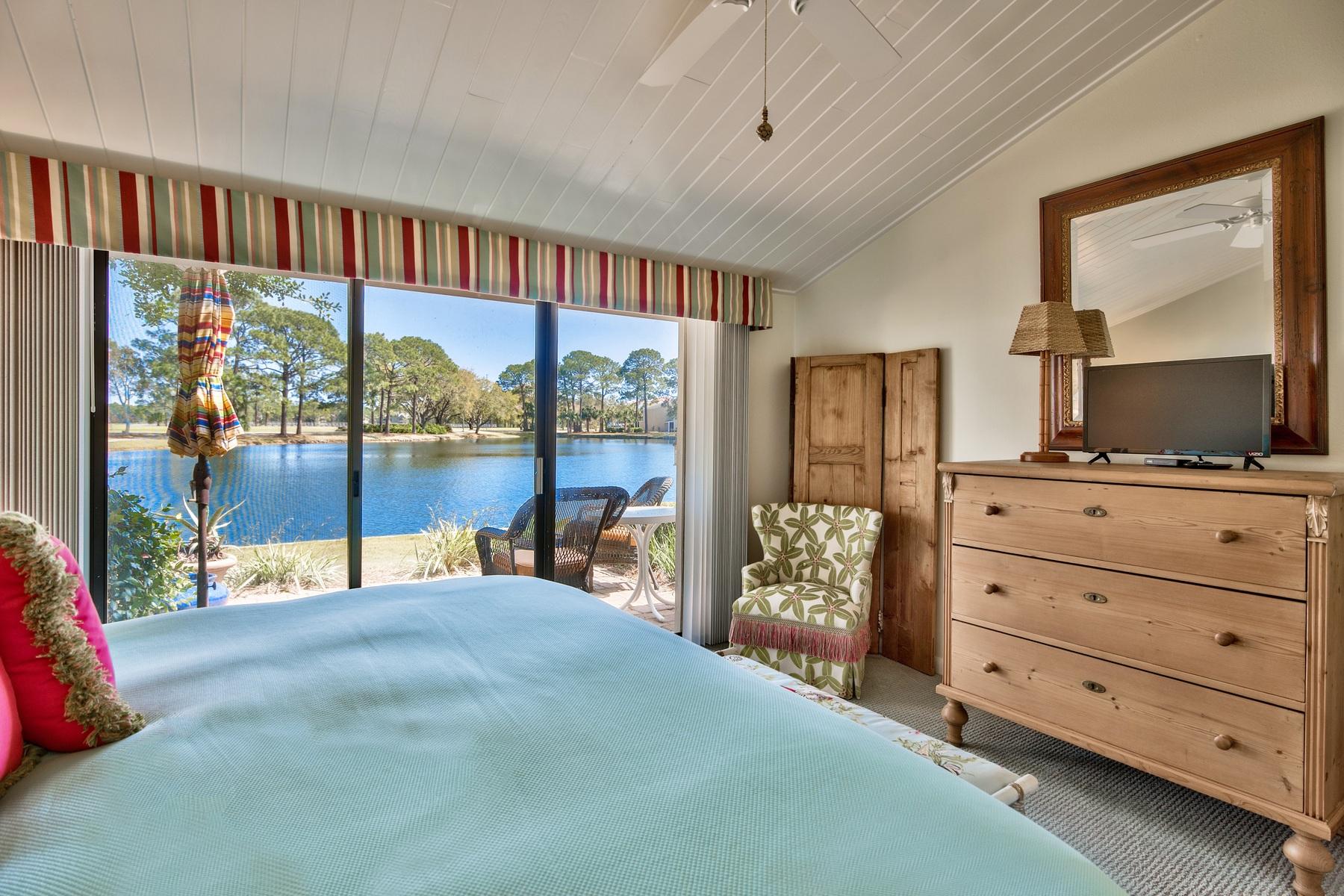 BAYOU VILLAGE CONDO PH 2 - Residential