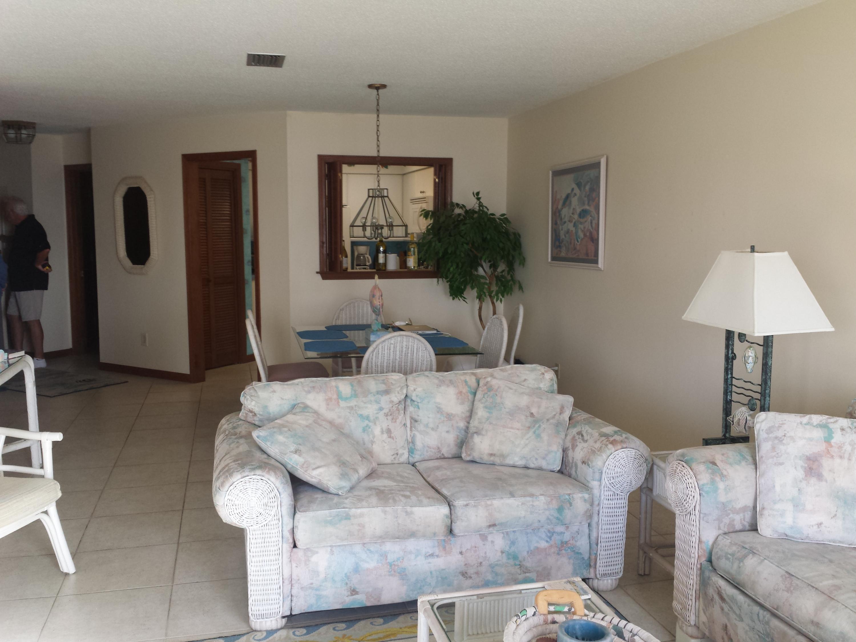 BAYSIDE VILLAS CONDOS - Residential