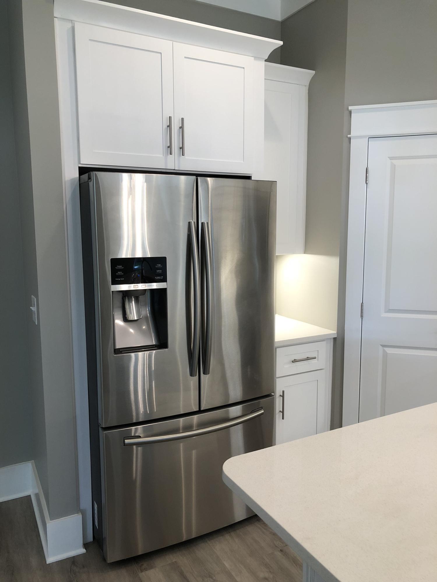 ELLIOTTS POINT - Residential