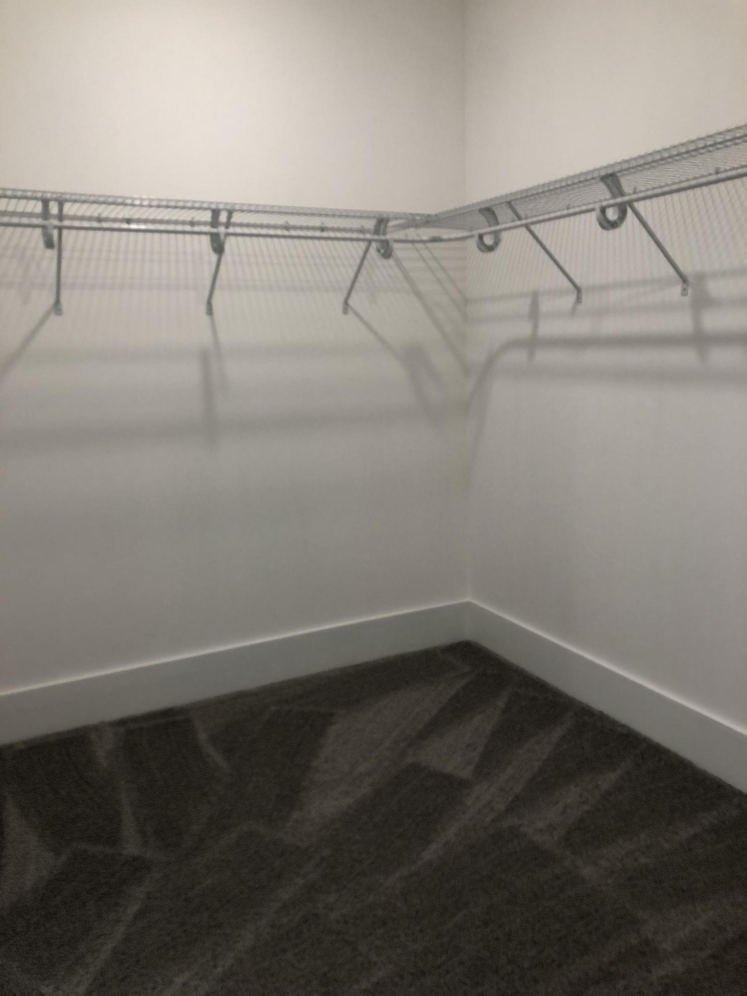 ELLIOTTS POINT - Residential