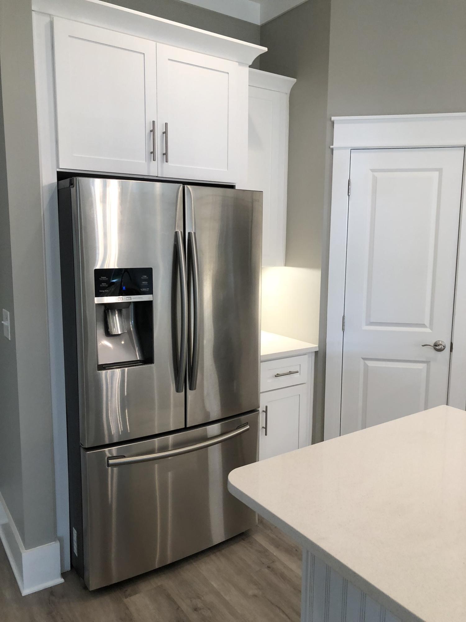 ELLIOTTS POINT - Residential