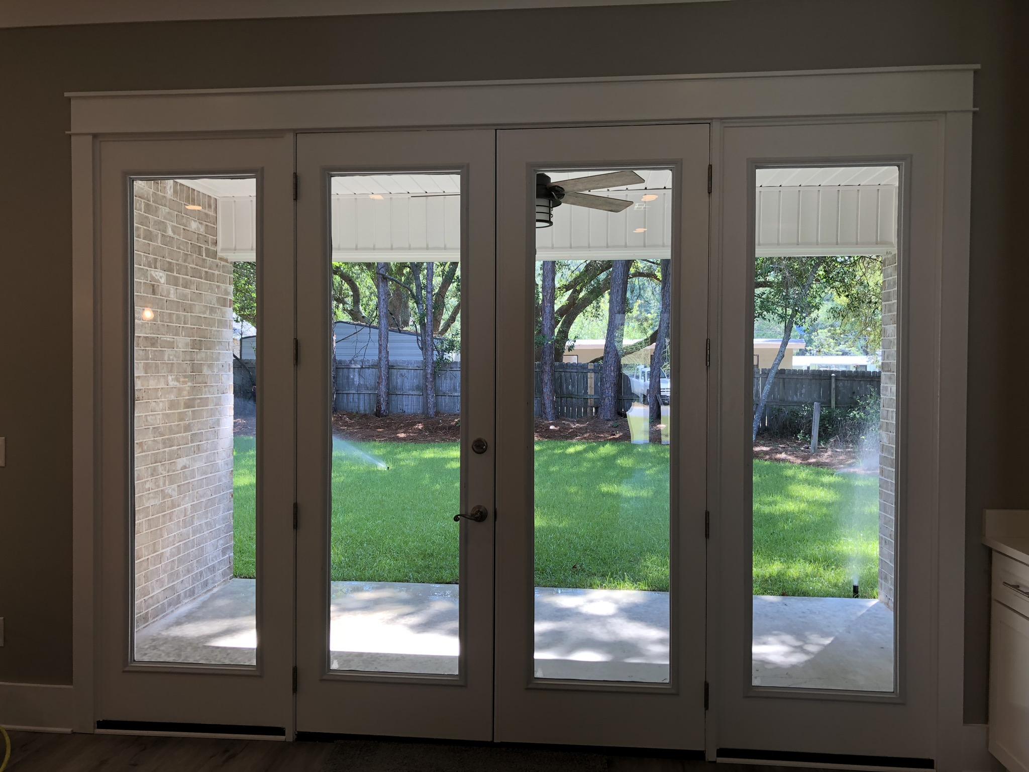 ELLIOTTS POINT - Residential