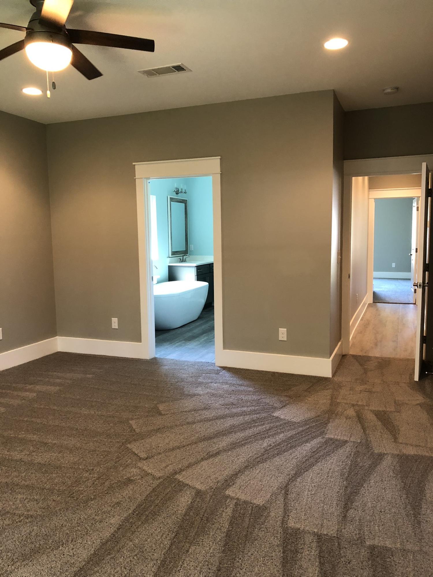 ELLIOTTS POINT - Residential