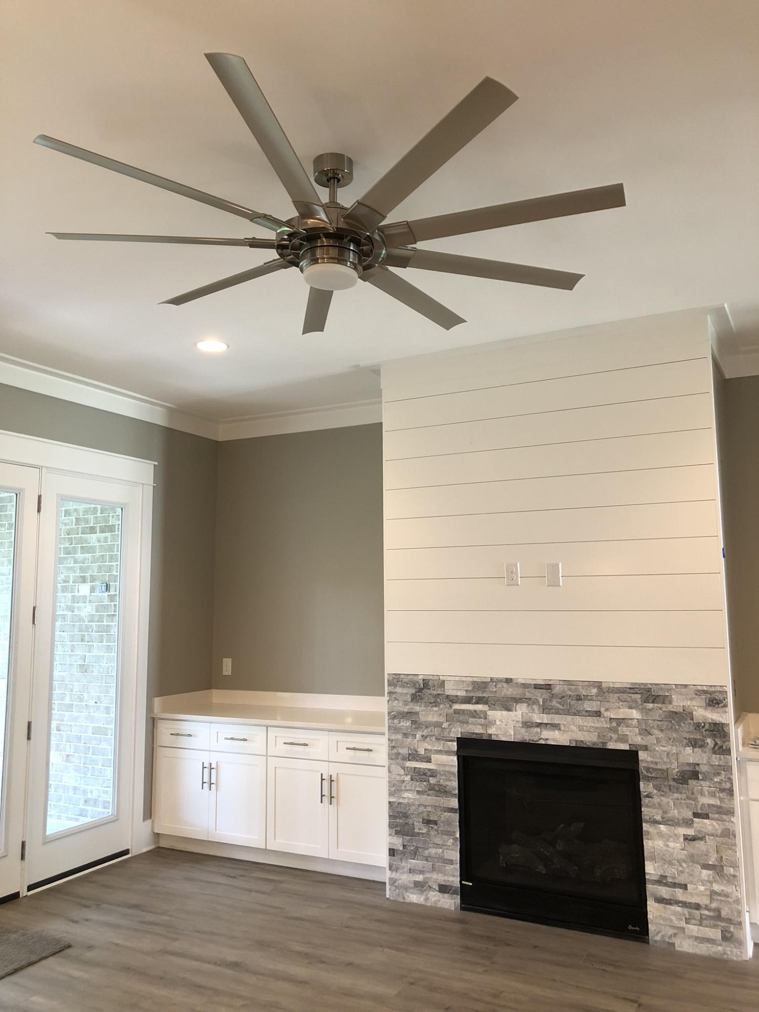 ELLIOTTS POINT - Residential