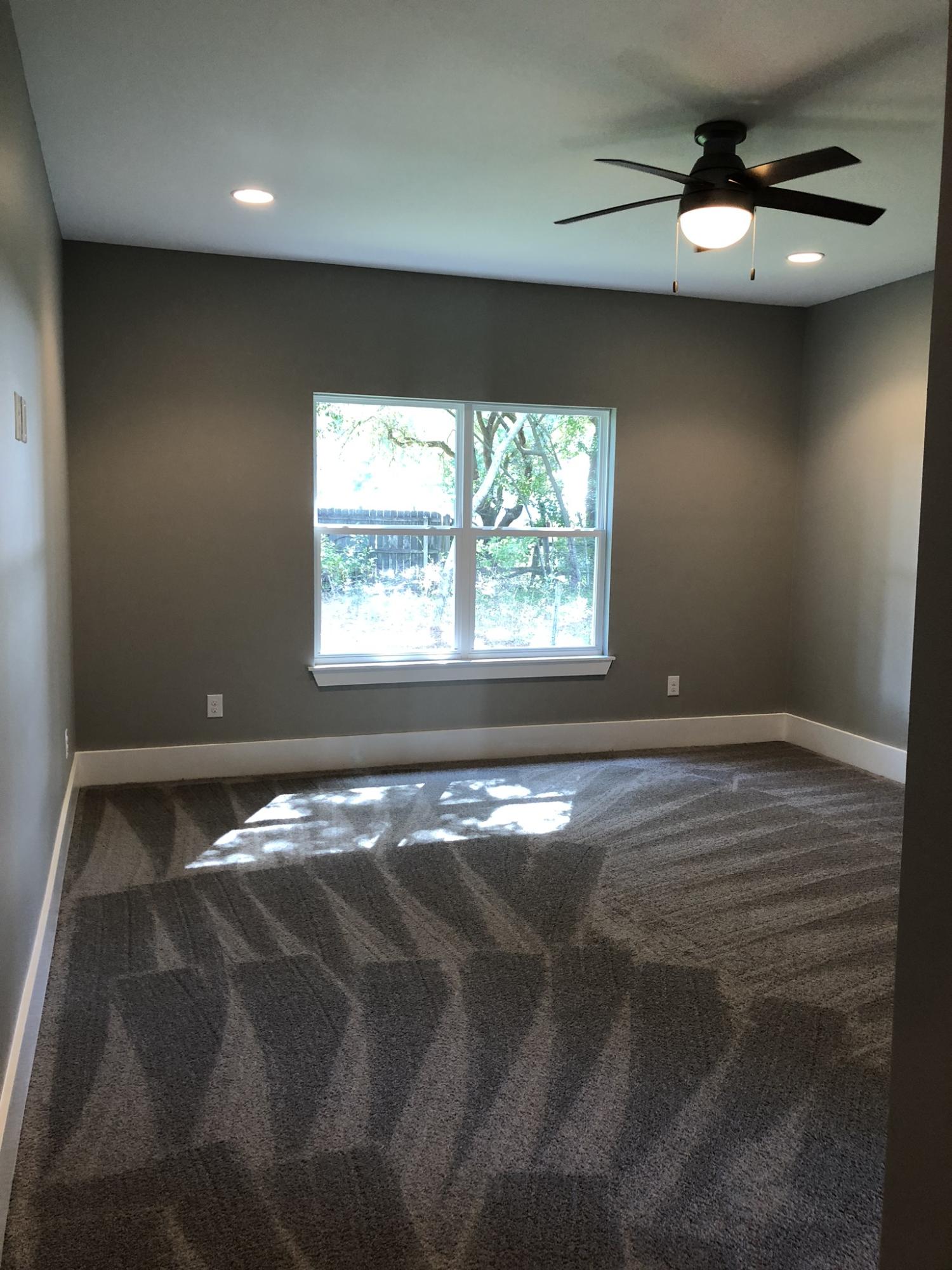 ELLIOTTS POINT - Residential