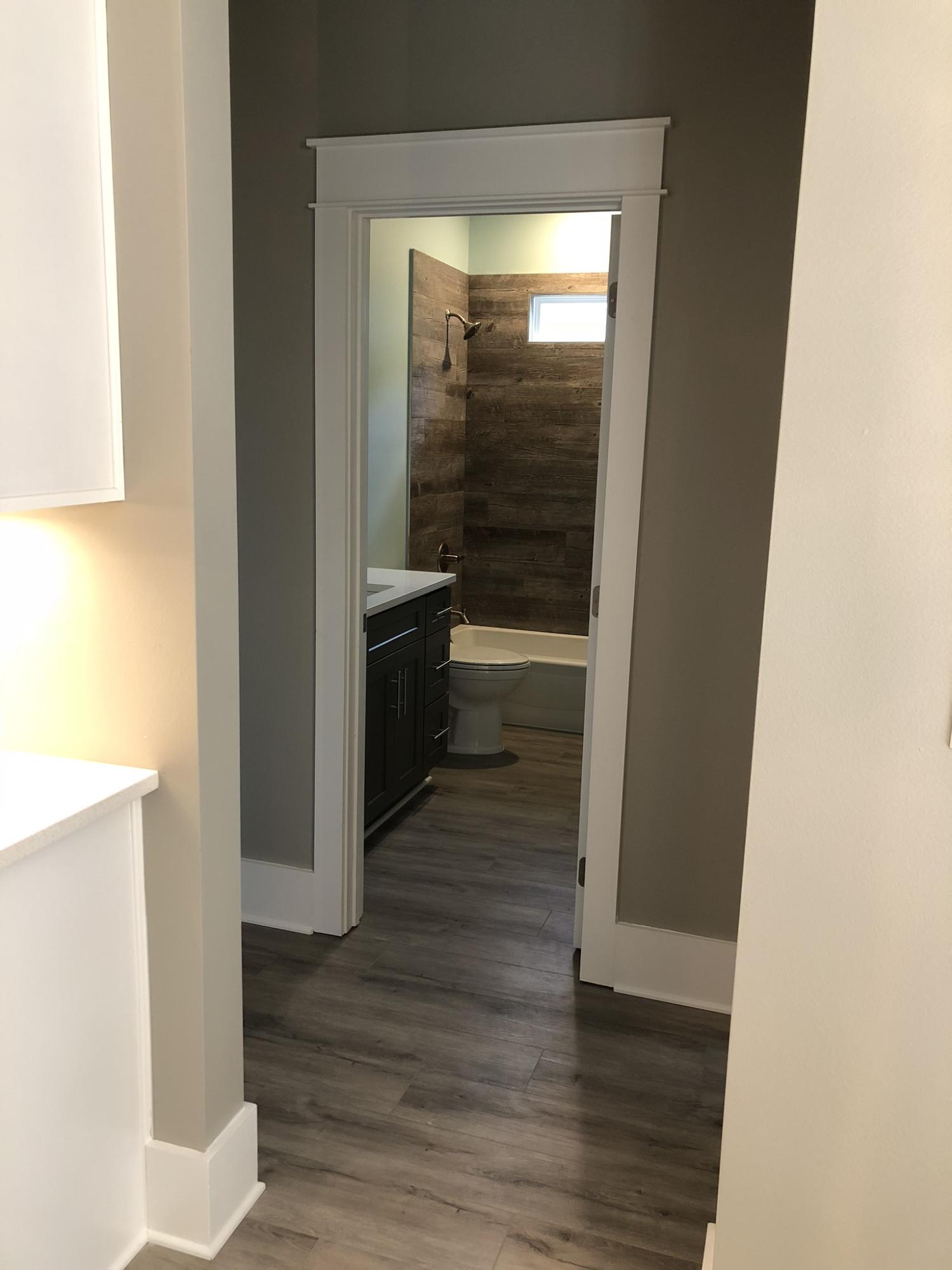 ELLIOTTS POINT - Residential