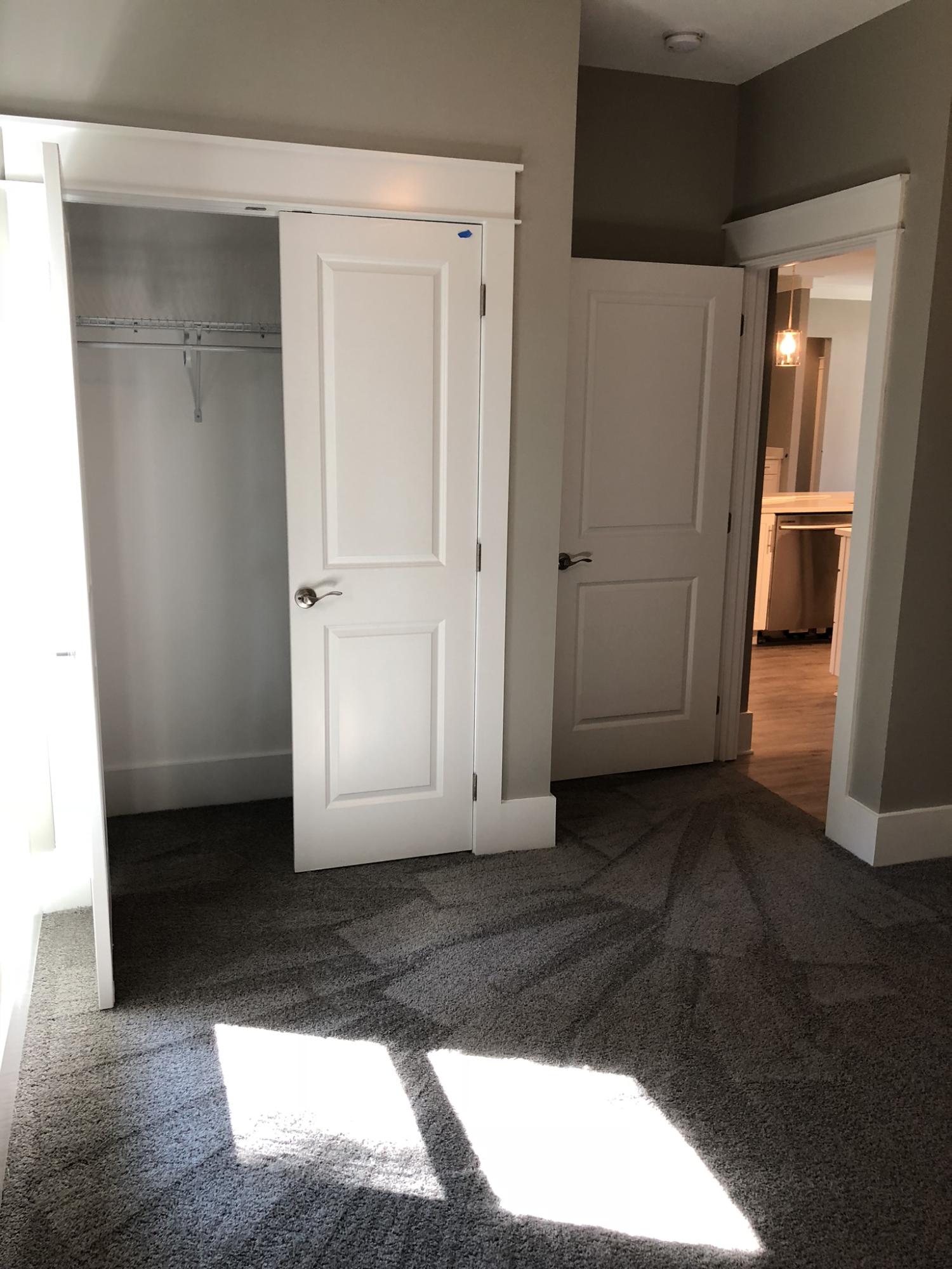 ELLIOTTS POINT - Residential