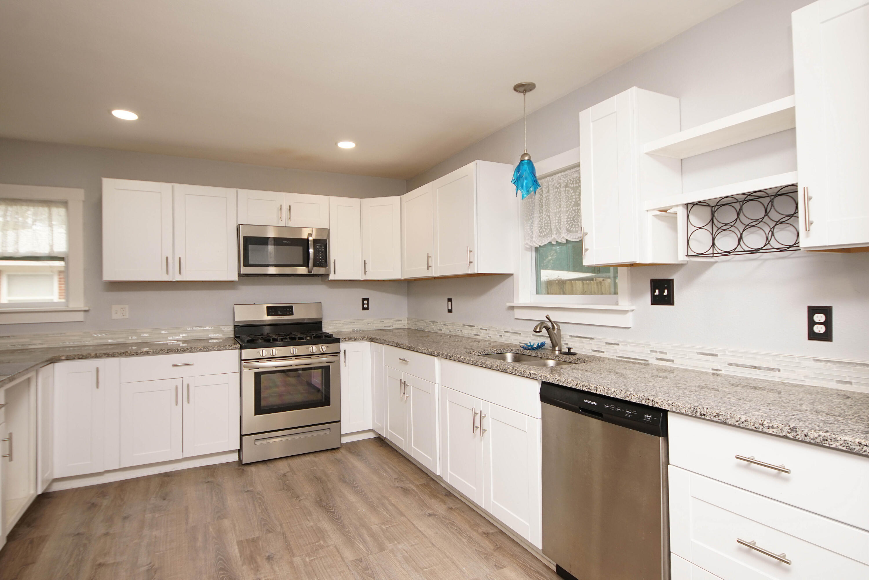 OAKLAND HEIGHTS - Residential