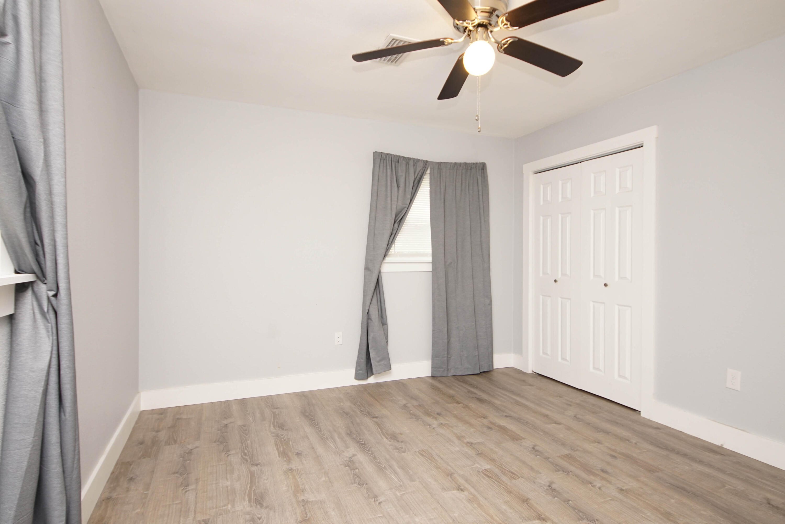 OAKLAND HEIGHTS - Residential