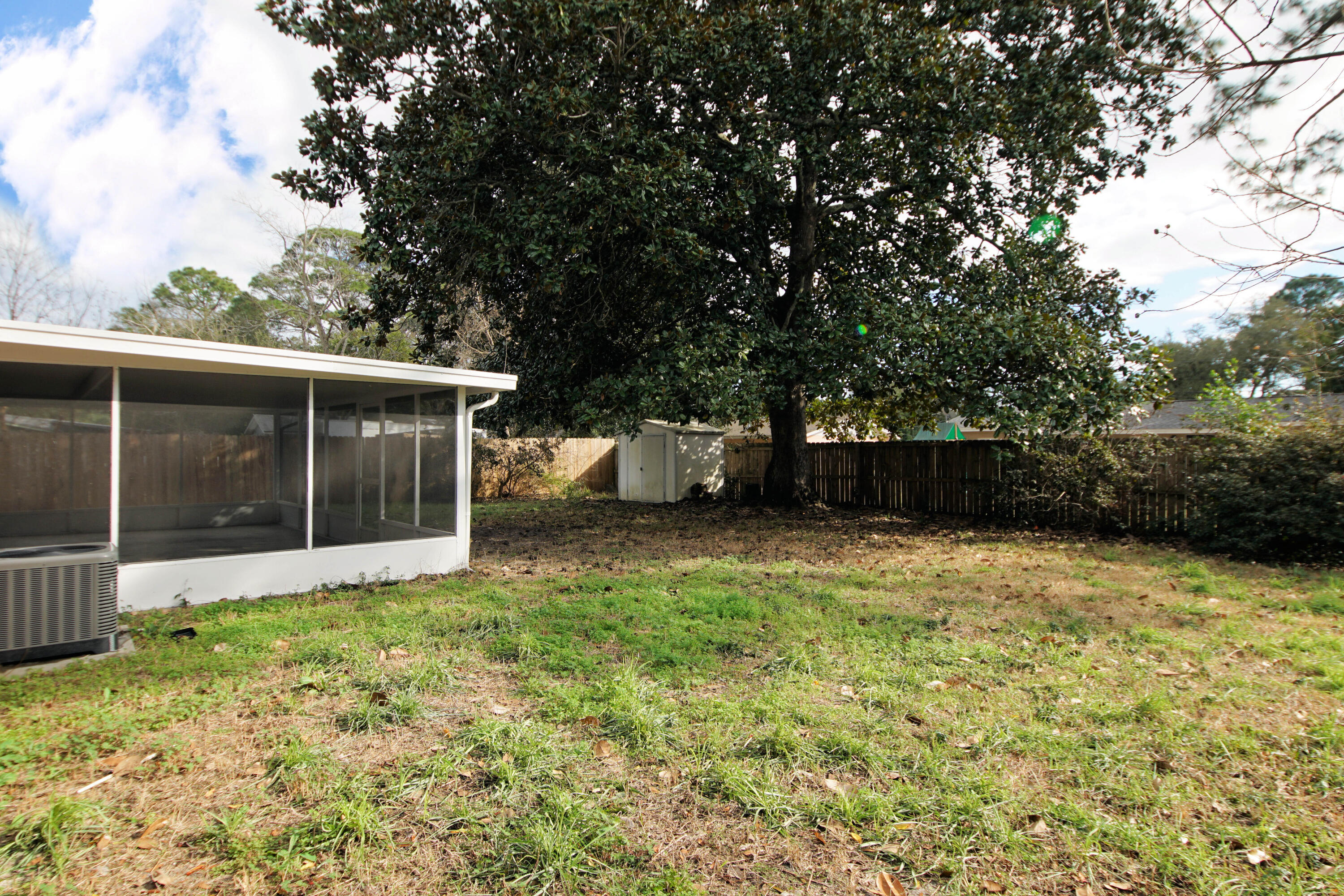 OAKLAND HEIGHTS - Residential