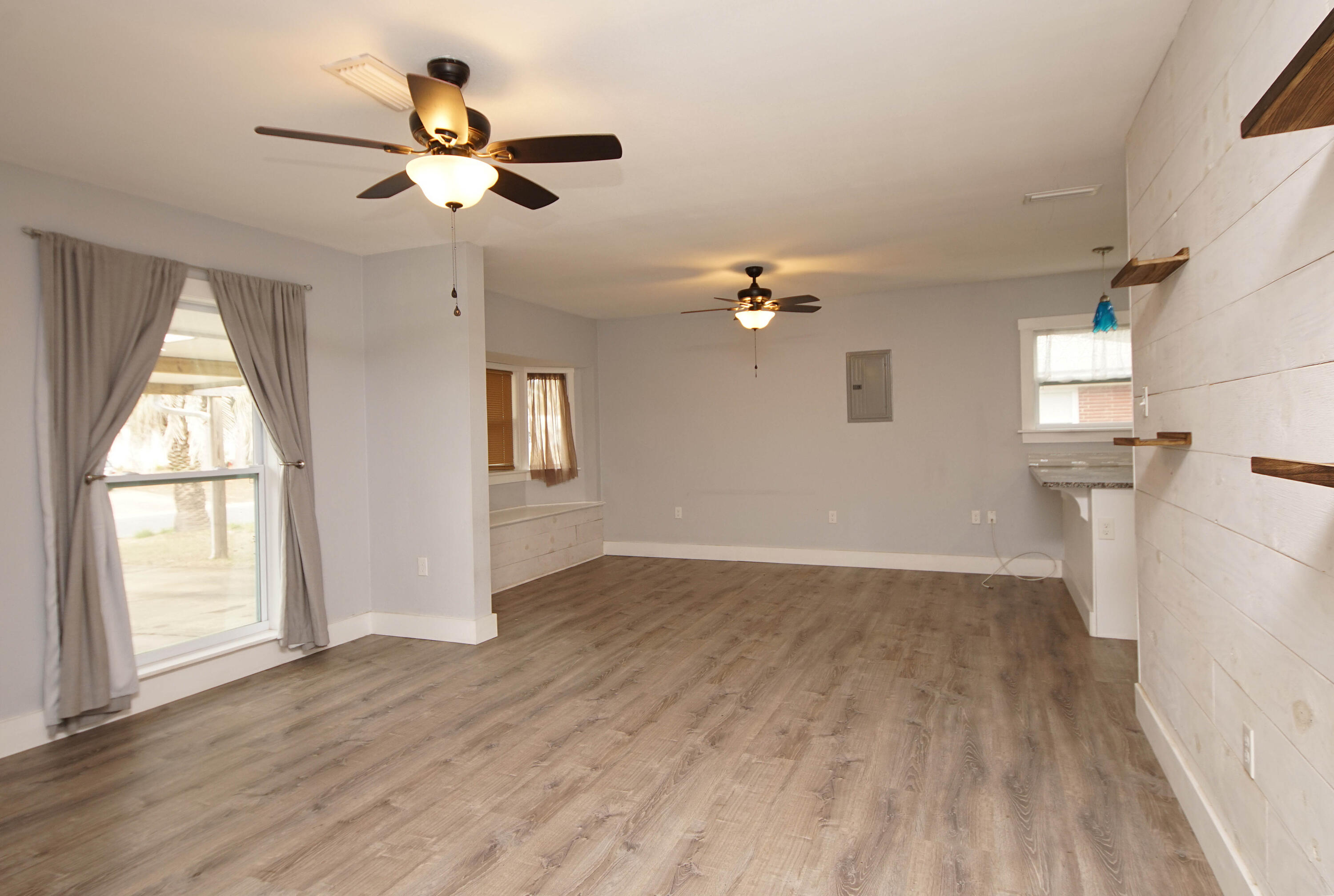 OAKLAND HEIGHTS - Residential