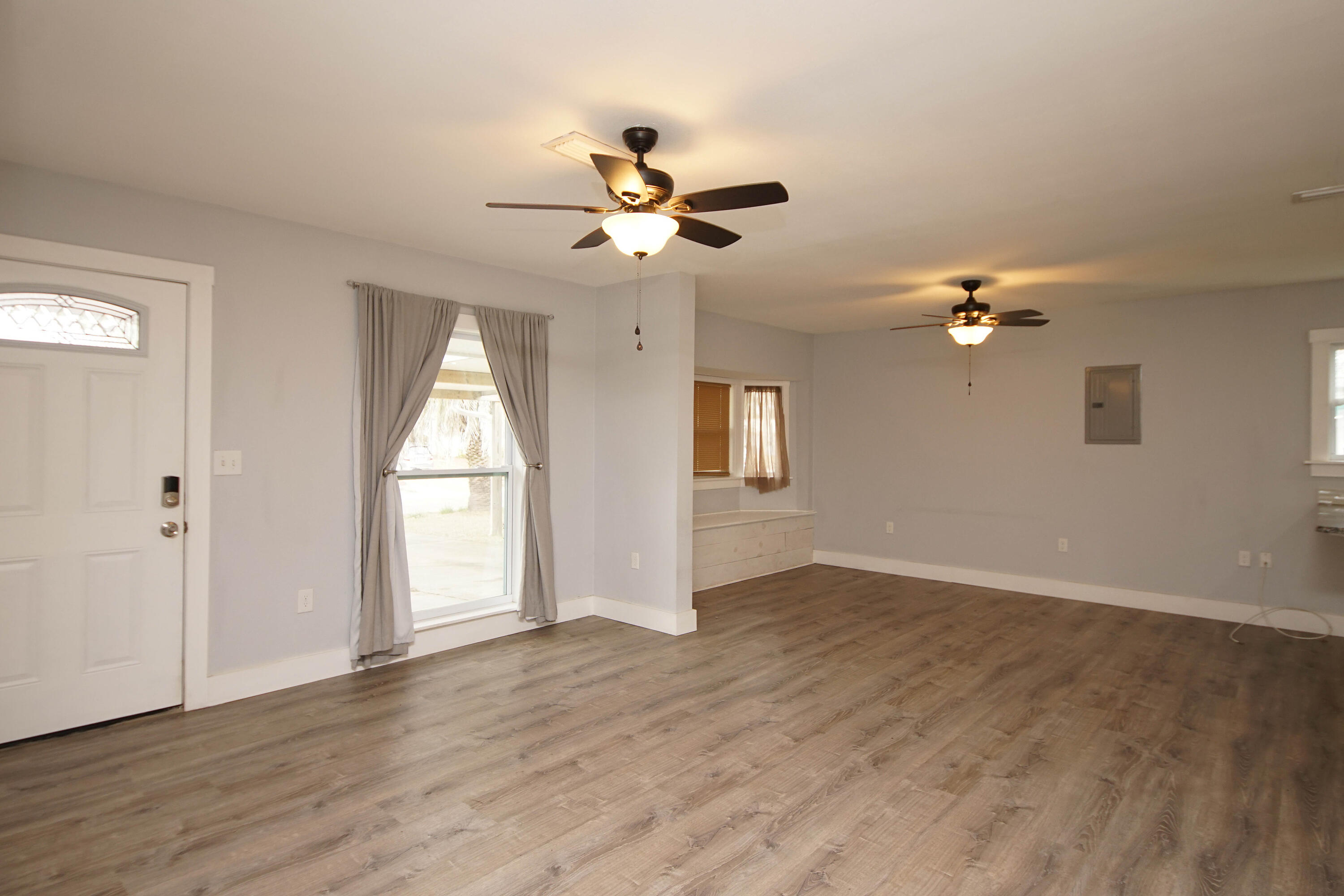 OAKLAND HEIGHTS - Residential