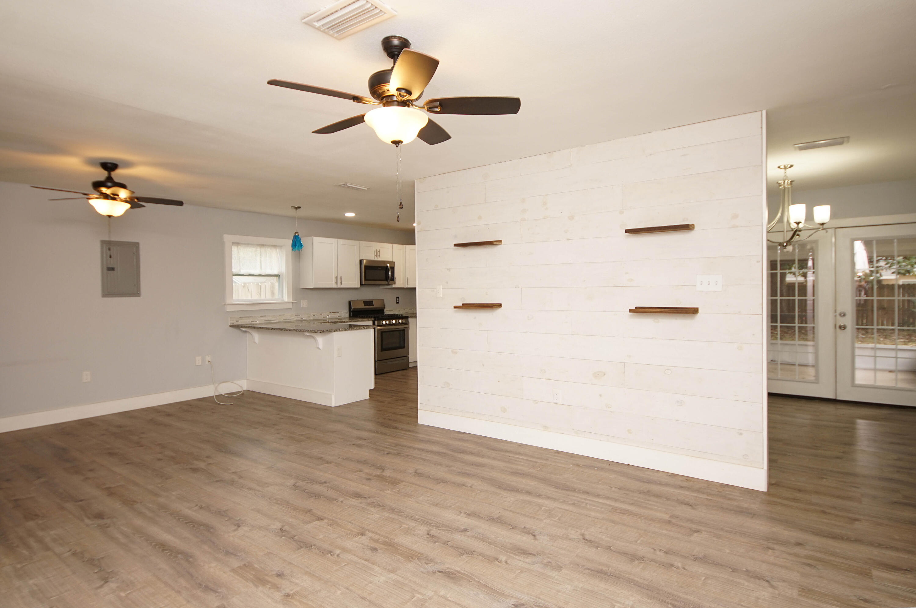 OAKLAND HEIGHTS - Residential