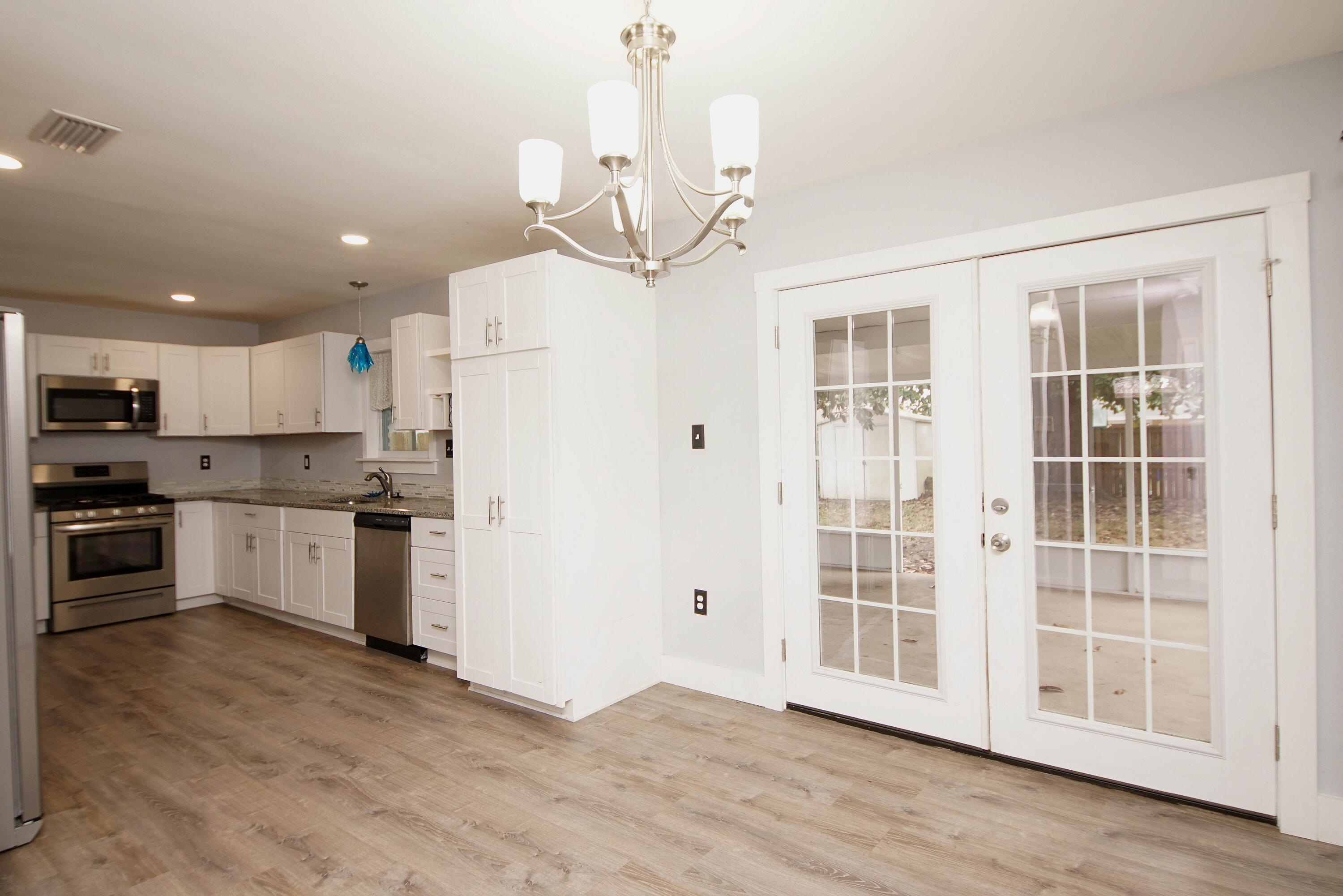 OAKLAND HEIGHTS - Residential