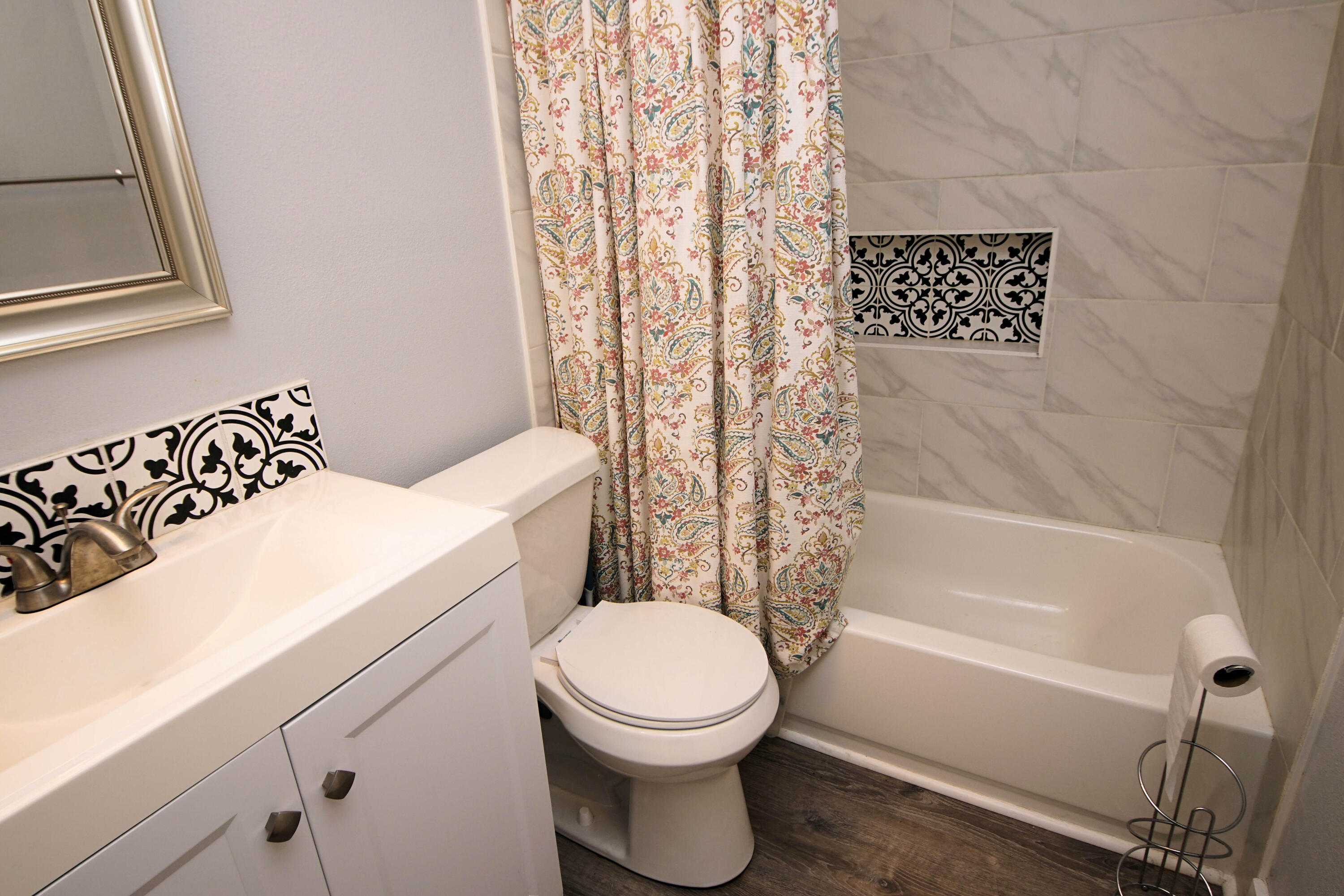 OAKLAND HEIGHTS - Residential