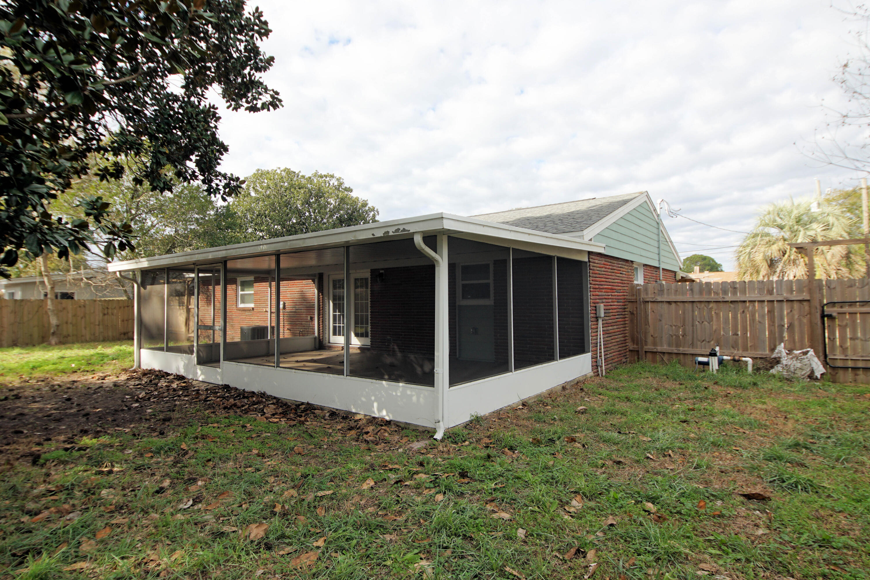 OAKLAND HEIGHTS - Residential