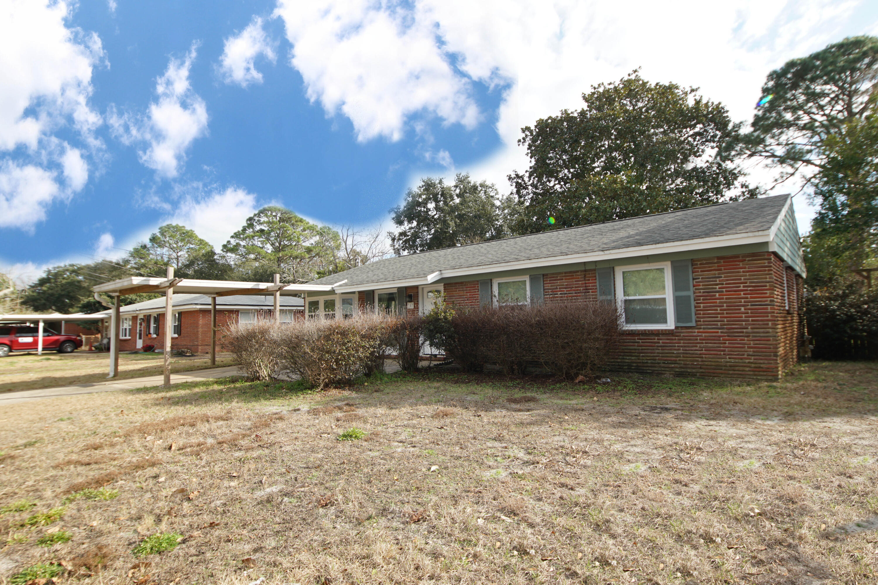 OAKLAND HEIGHTS - Residential