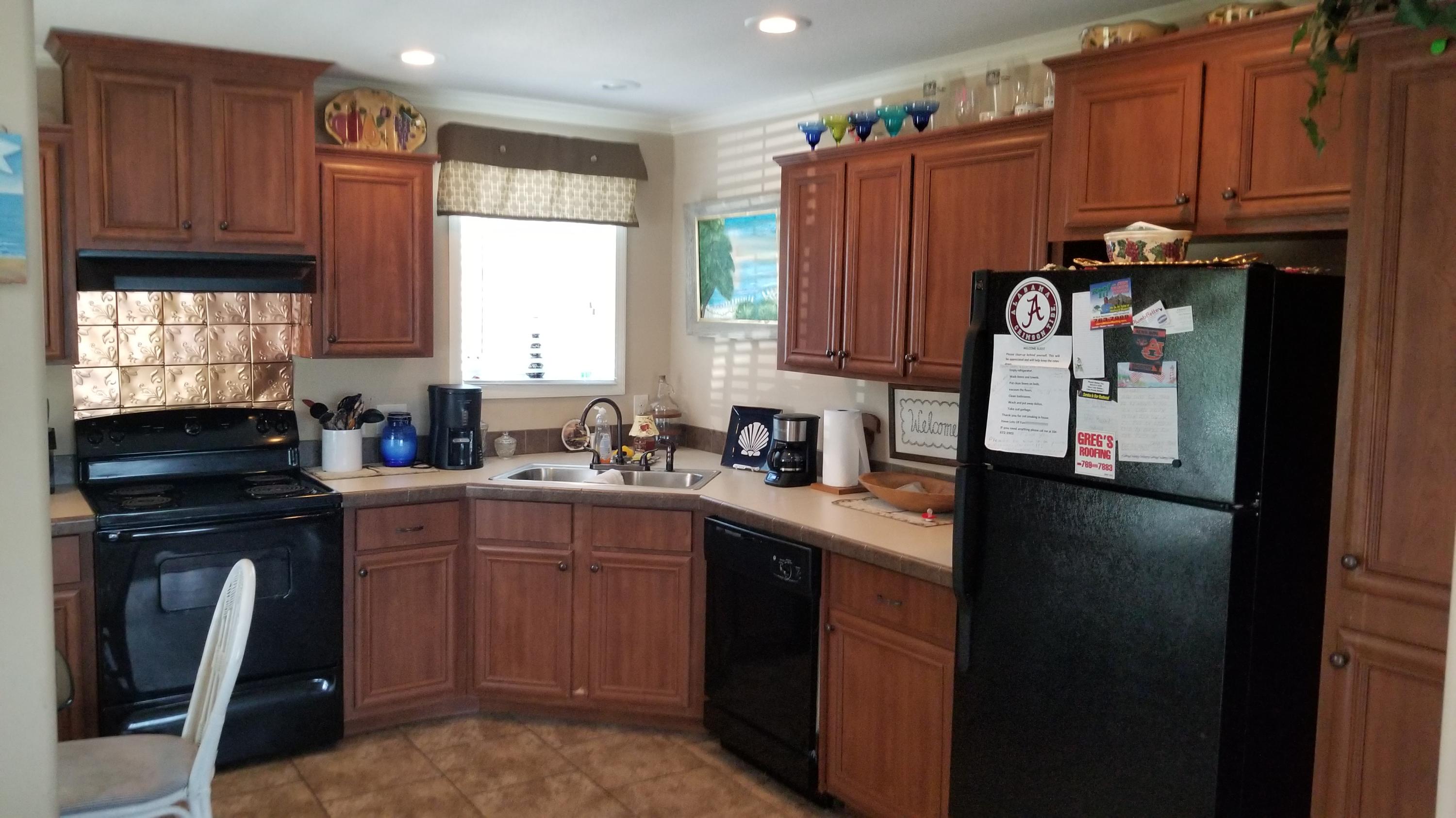 LAGUNA BEACH ESTATES 7TH ADDN - Residential